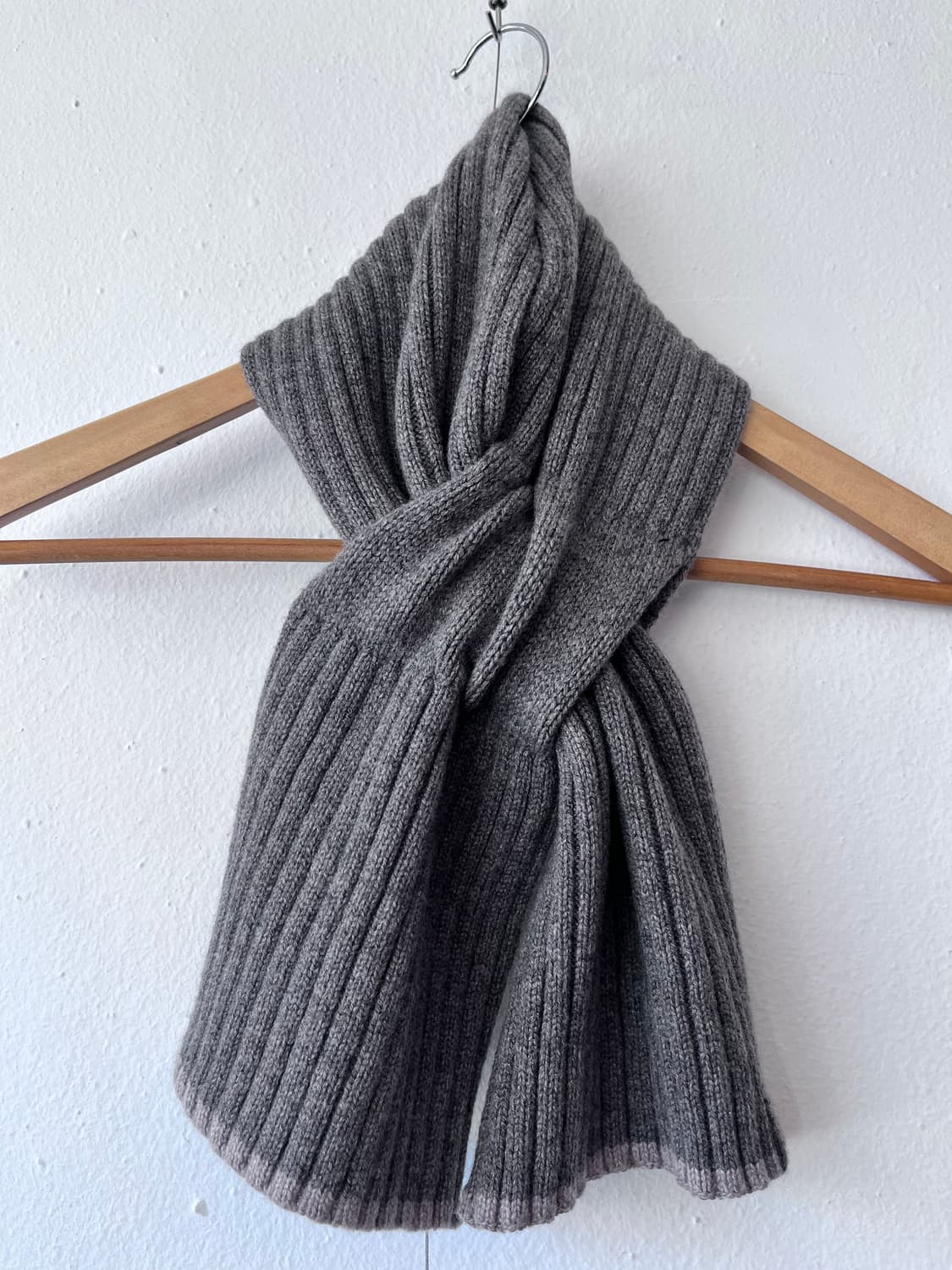 아떼 바네사브루노 그레이 울 캐시미어 립 니트 암워머 상품이미지2