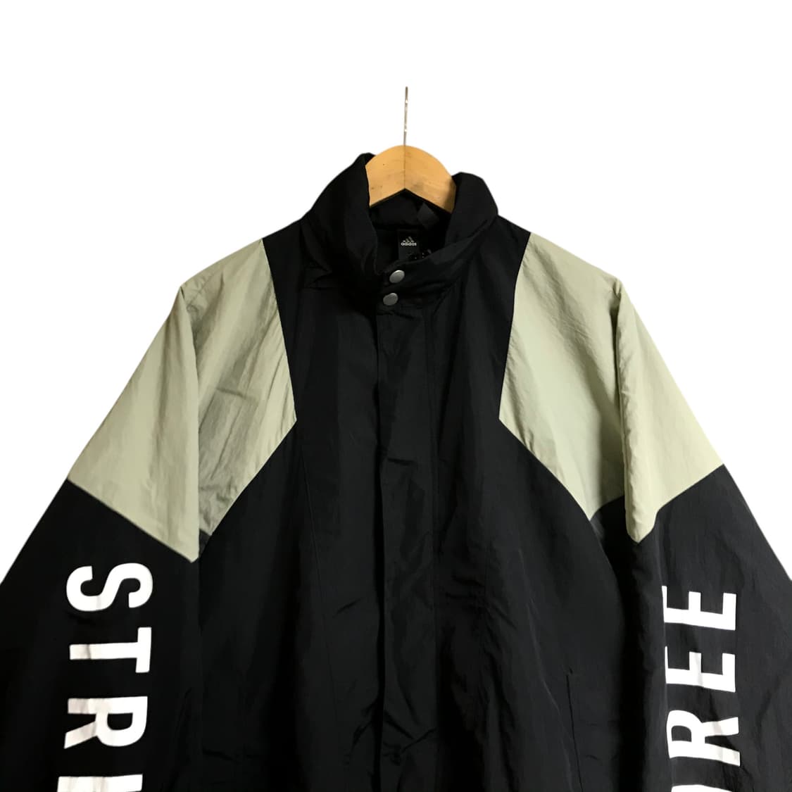 아디다스 유니크로고 오버핏 자켓 상품이미지2