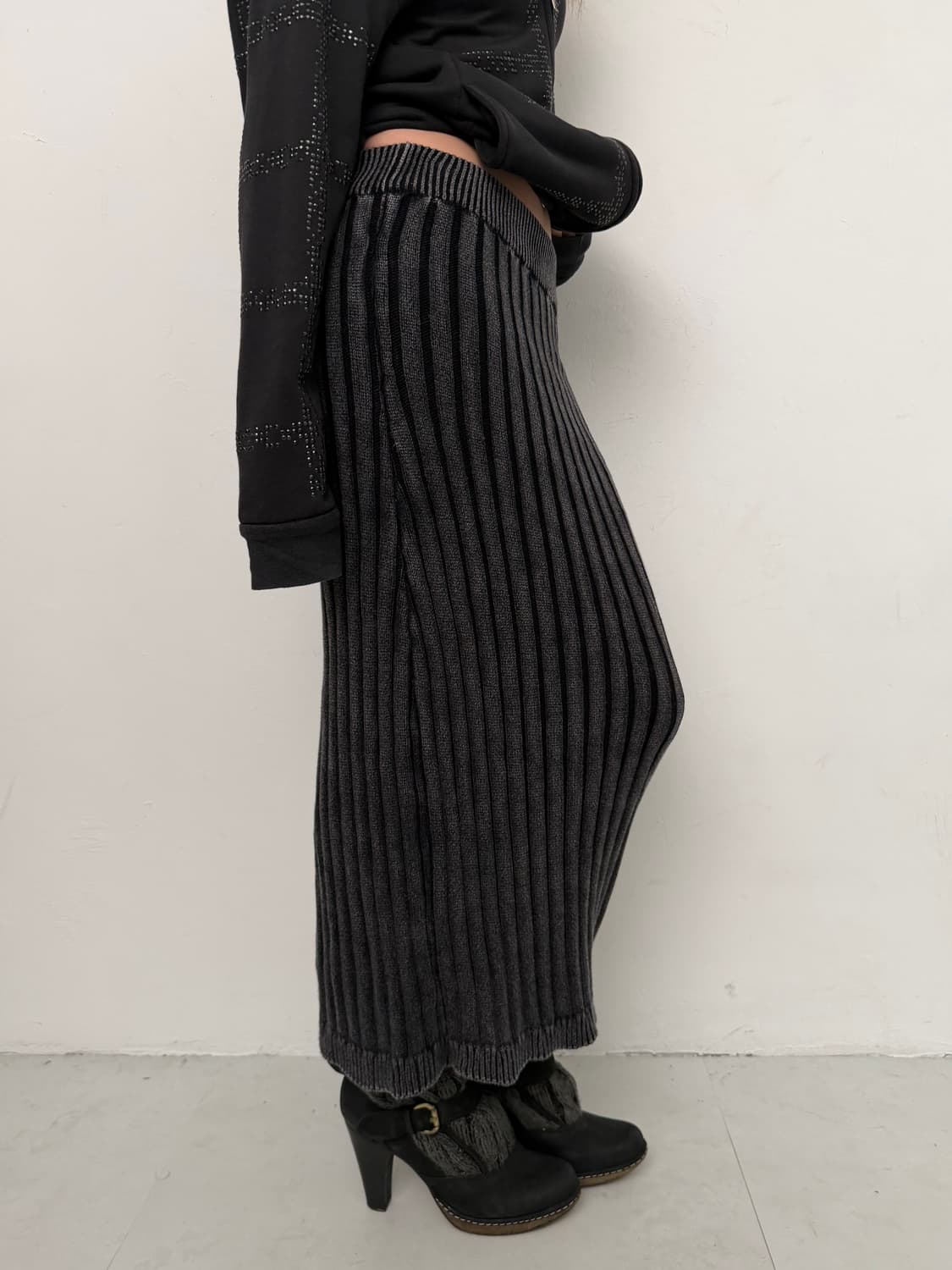 다크그레이 워싱 골지 롱스커트  상품이미지1