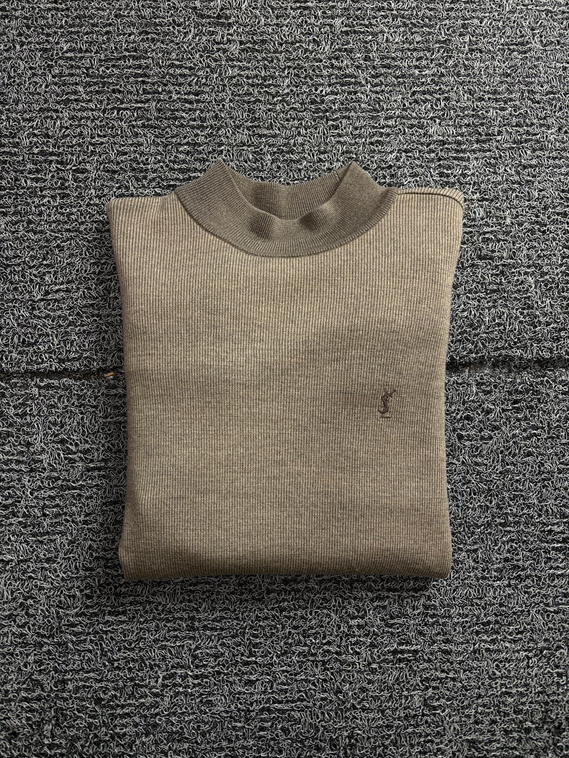 90s YSL입생로랑 자수로고 아카이브 미니멀 니트 2315 상품이미지1