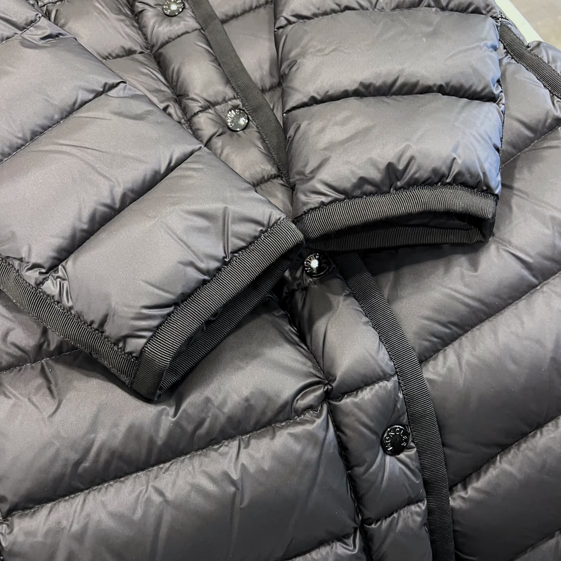 MONCLER 몽클레어 헤르민 (m478) 상품이미지9