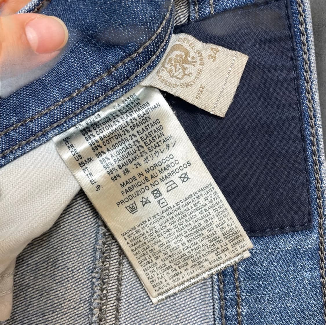 디젤 Diesel TEPPHAR 슬림 캐럿 워싱 데님팬츠 W34 L32 상품이미지5