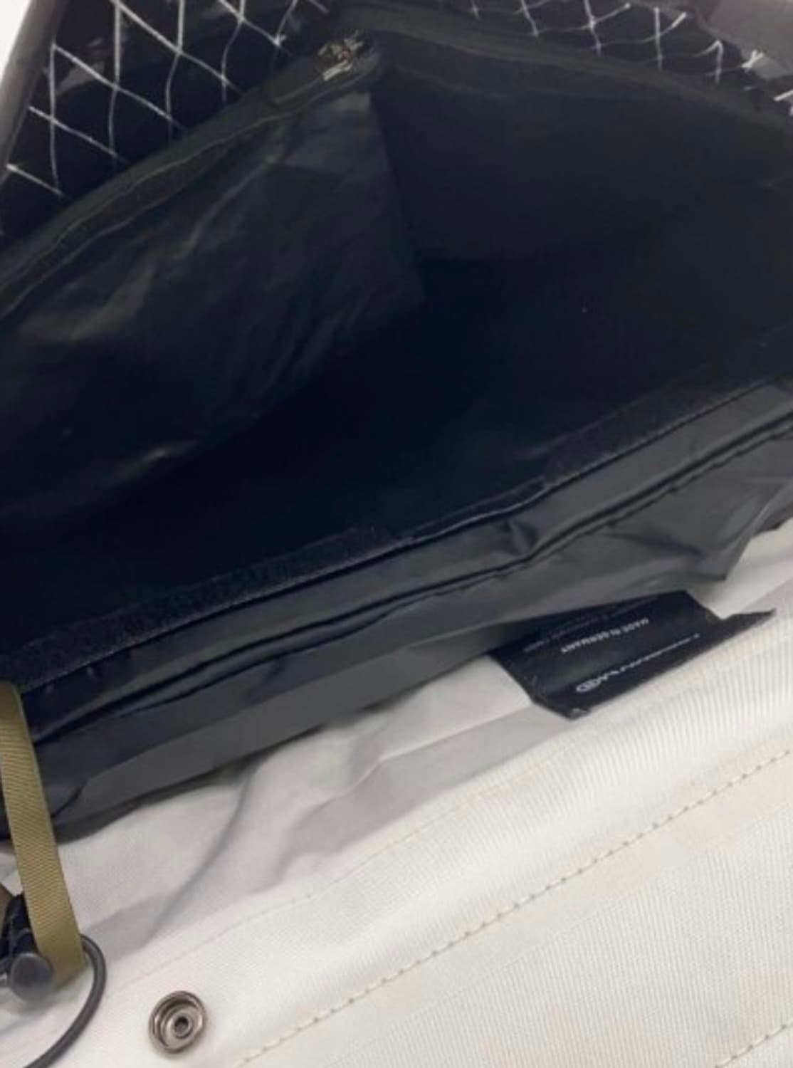 아크로님 3a-5 크로스백 상품이미지5