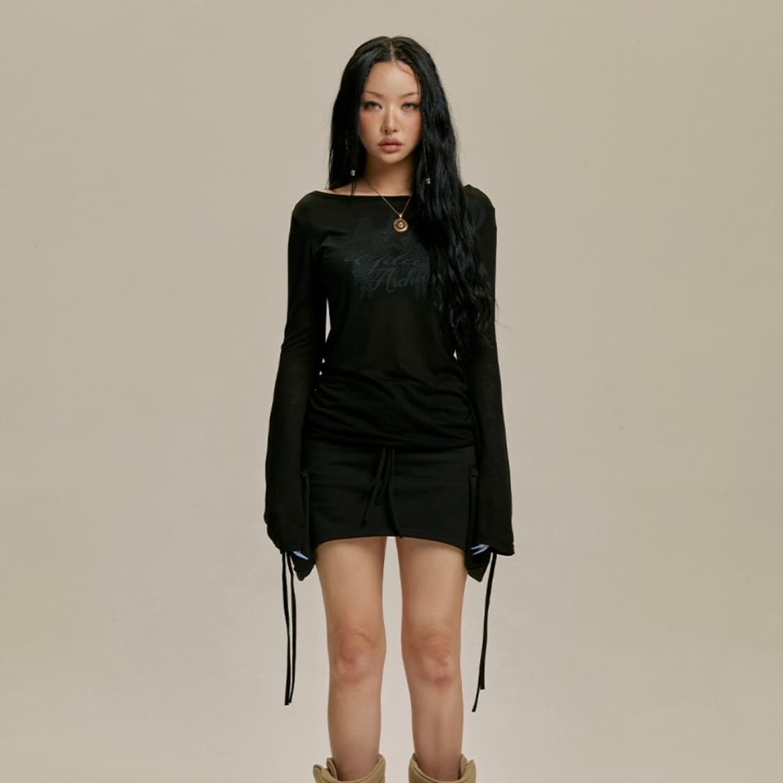 길라 아카이브 롱슬리브 블랙 GILAARCHIVE WING STAR 상품이미지1