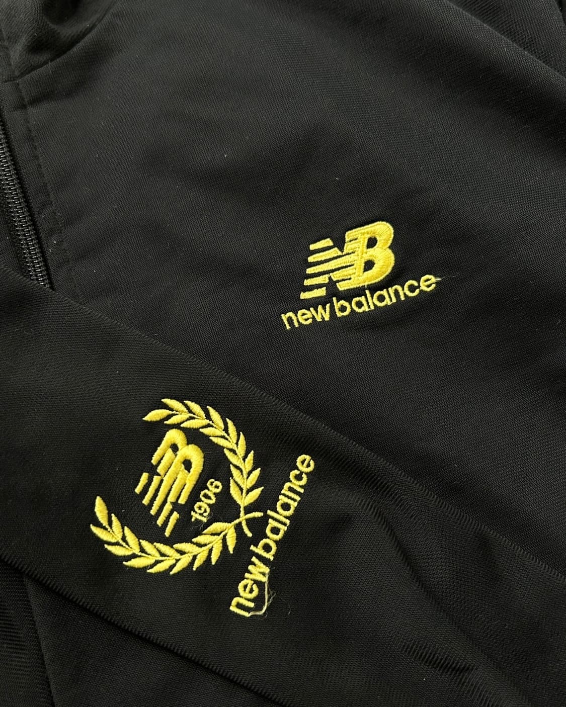 뉴발란스 블랙 사이드라인 트랙탑 져지  상품이미지5
