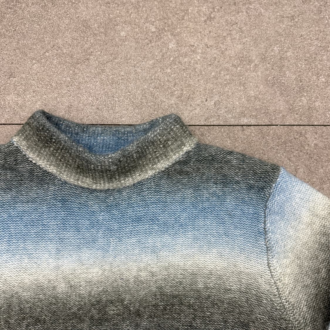 COYAL 그라데이션 스트라이프 니트 상품이미지6