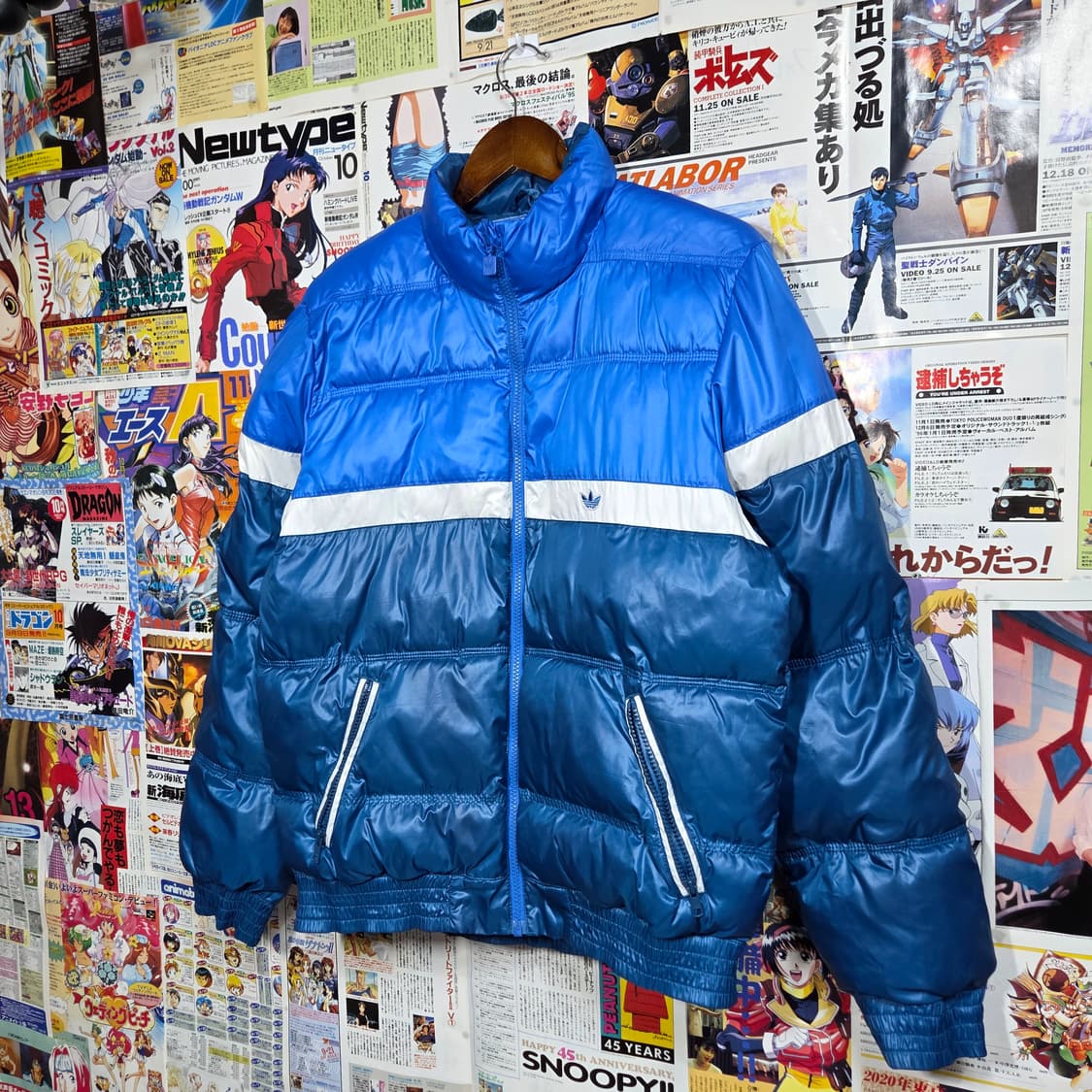 아디다스 블루 배색 유광 푸퍼 패딩 상품이미지2