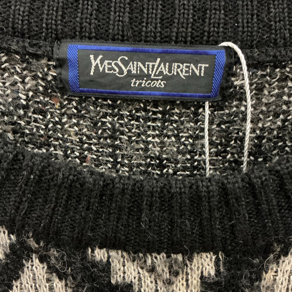 입생로랑 스웨터 상품이미지2