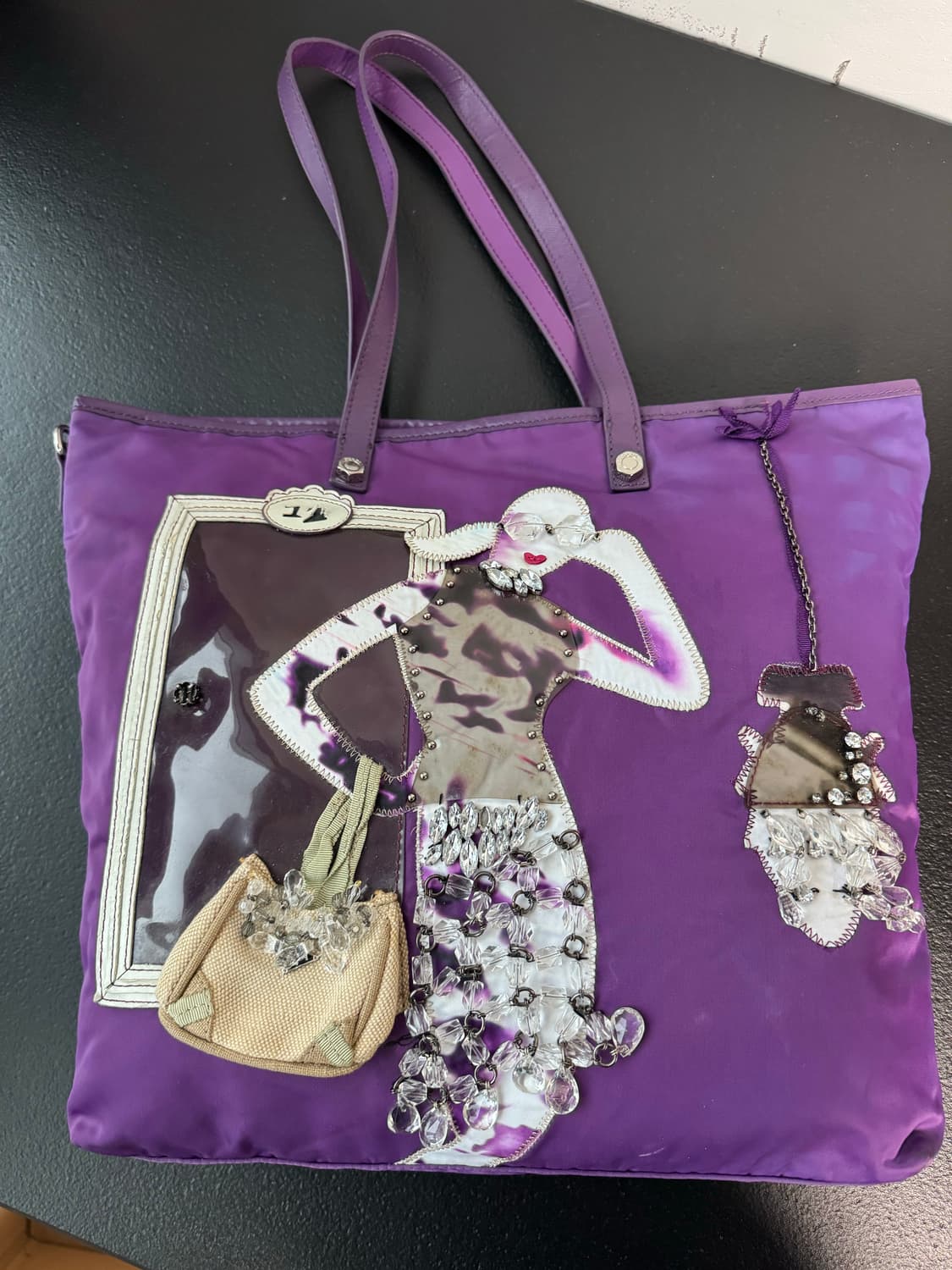 프라다 포코노 로봇 비즈장식 쇼퍼 숄더백 상품이미지1