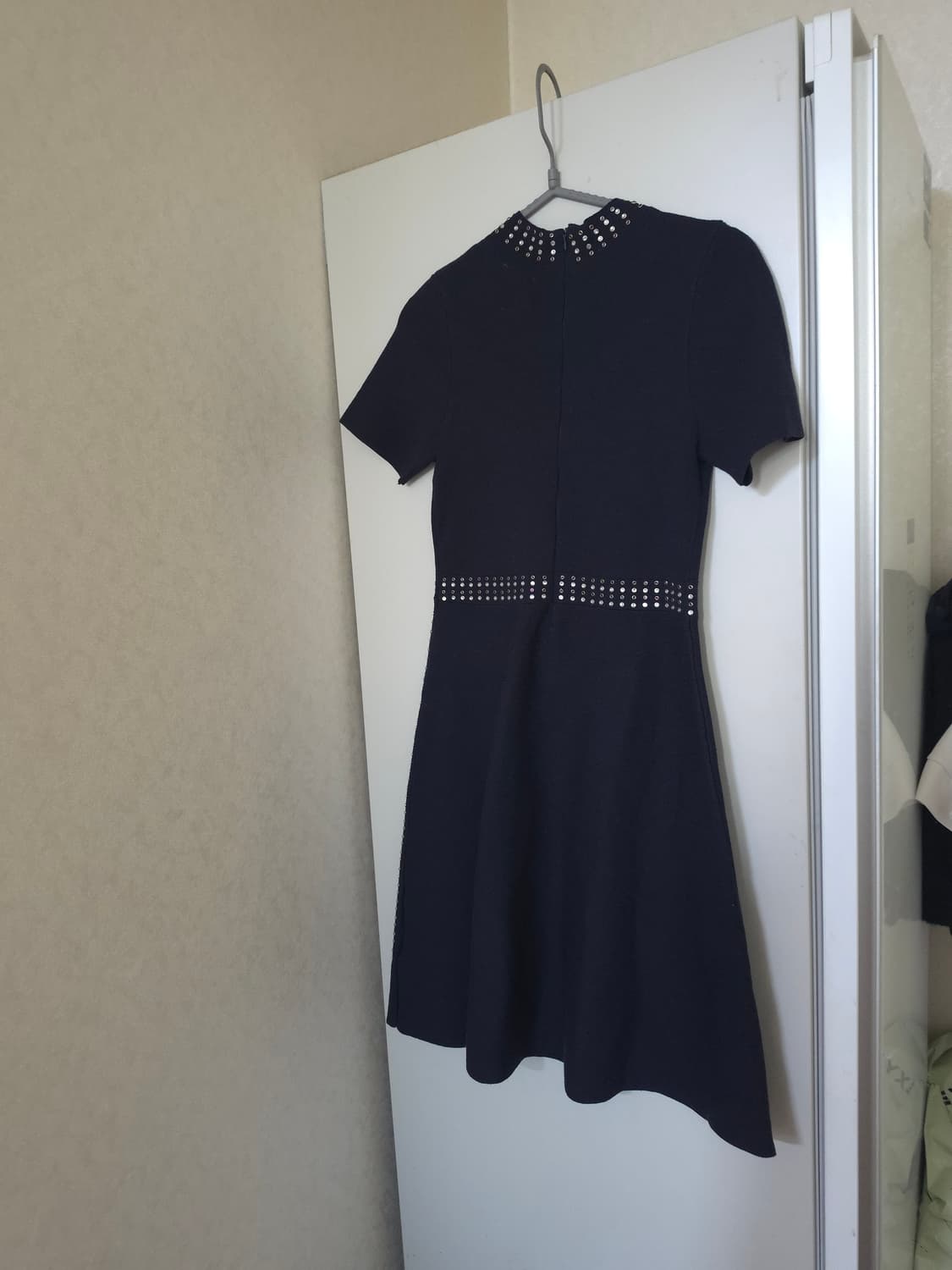 산드로 스터드 니트원피스 상품이미지7