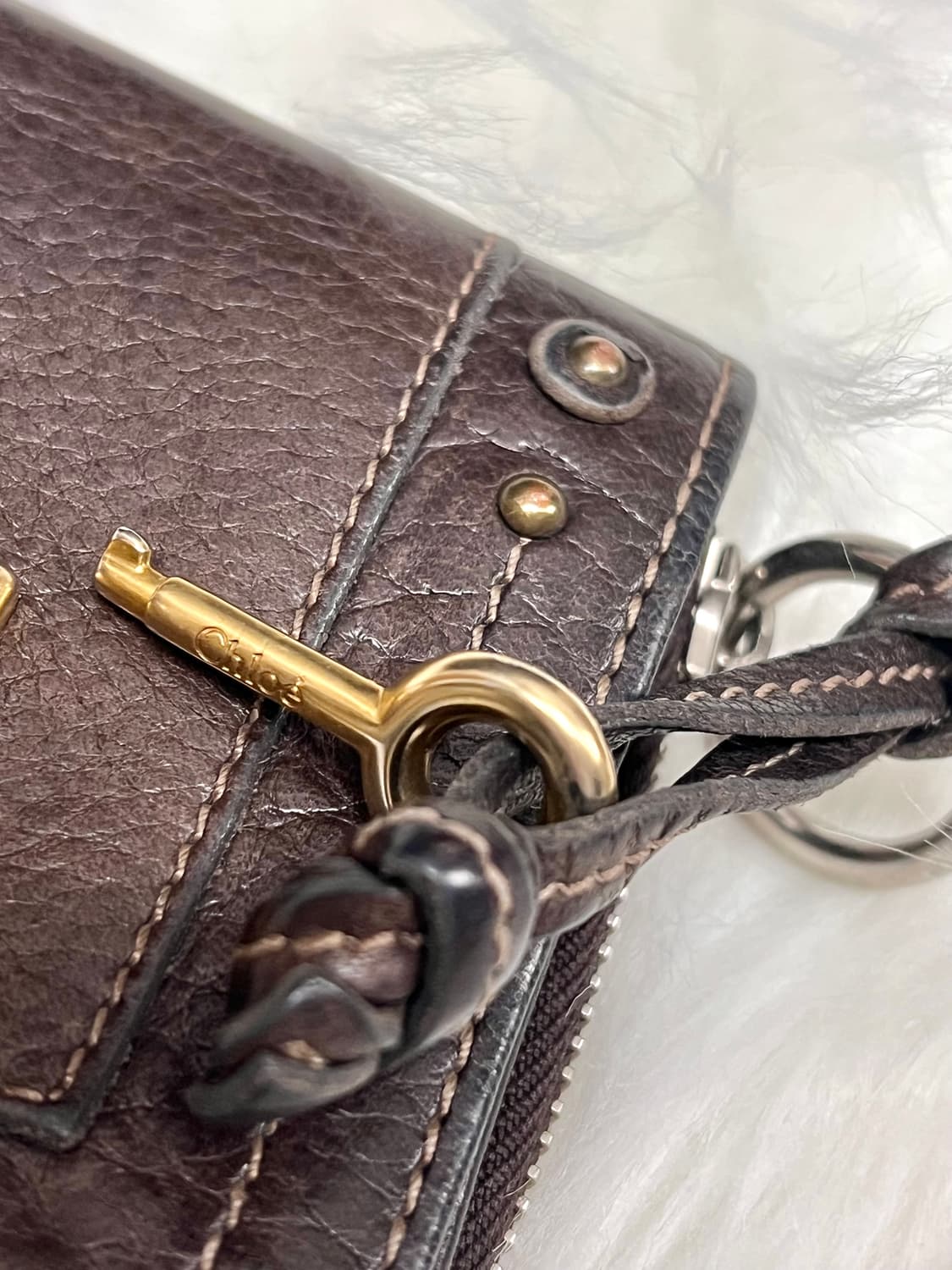 Chloe 끌로에 패딩턴 아이코닉 자물쇠 레더 아카이브 반지갑 월렛 상품이미지3