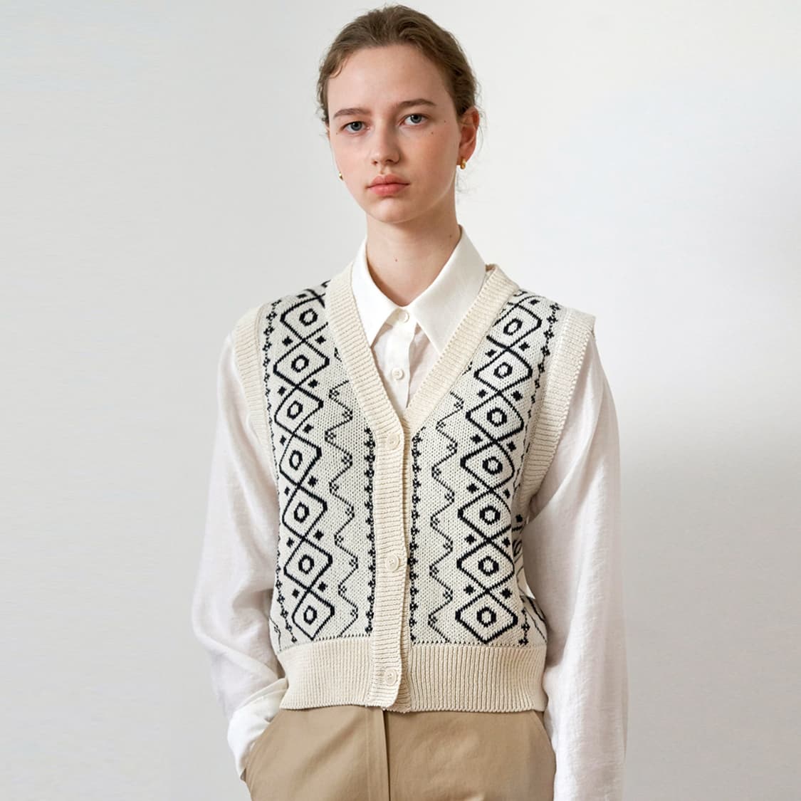 유라고(URAGO) 드로우 자카드 베스트 가디건 프리사이즈 상품이미지1