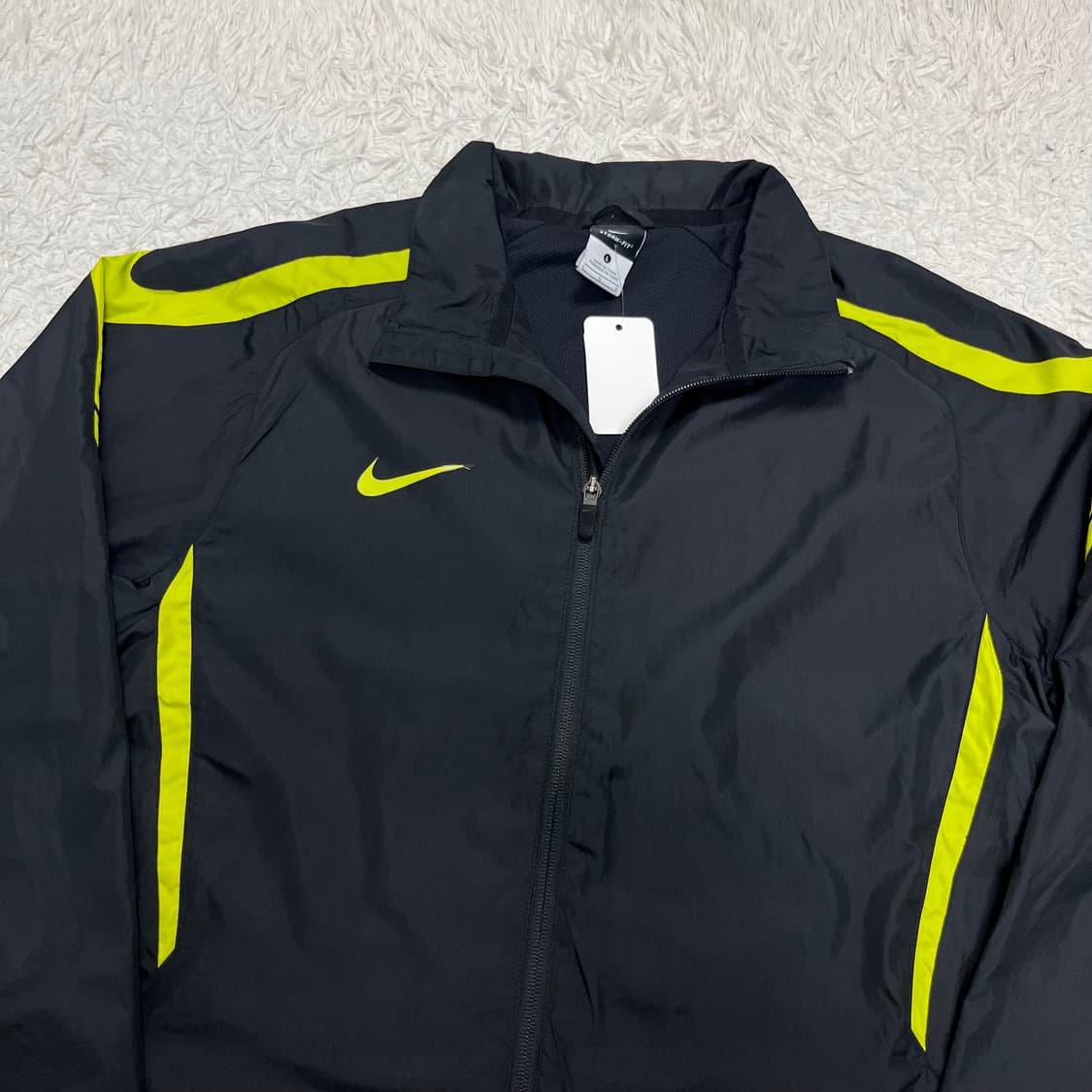Nike black neon storm-fit windbreaker 상품이미지5