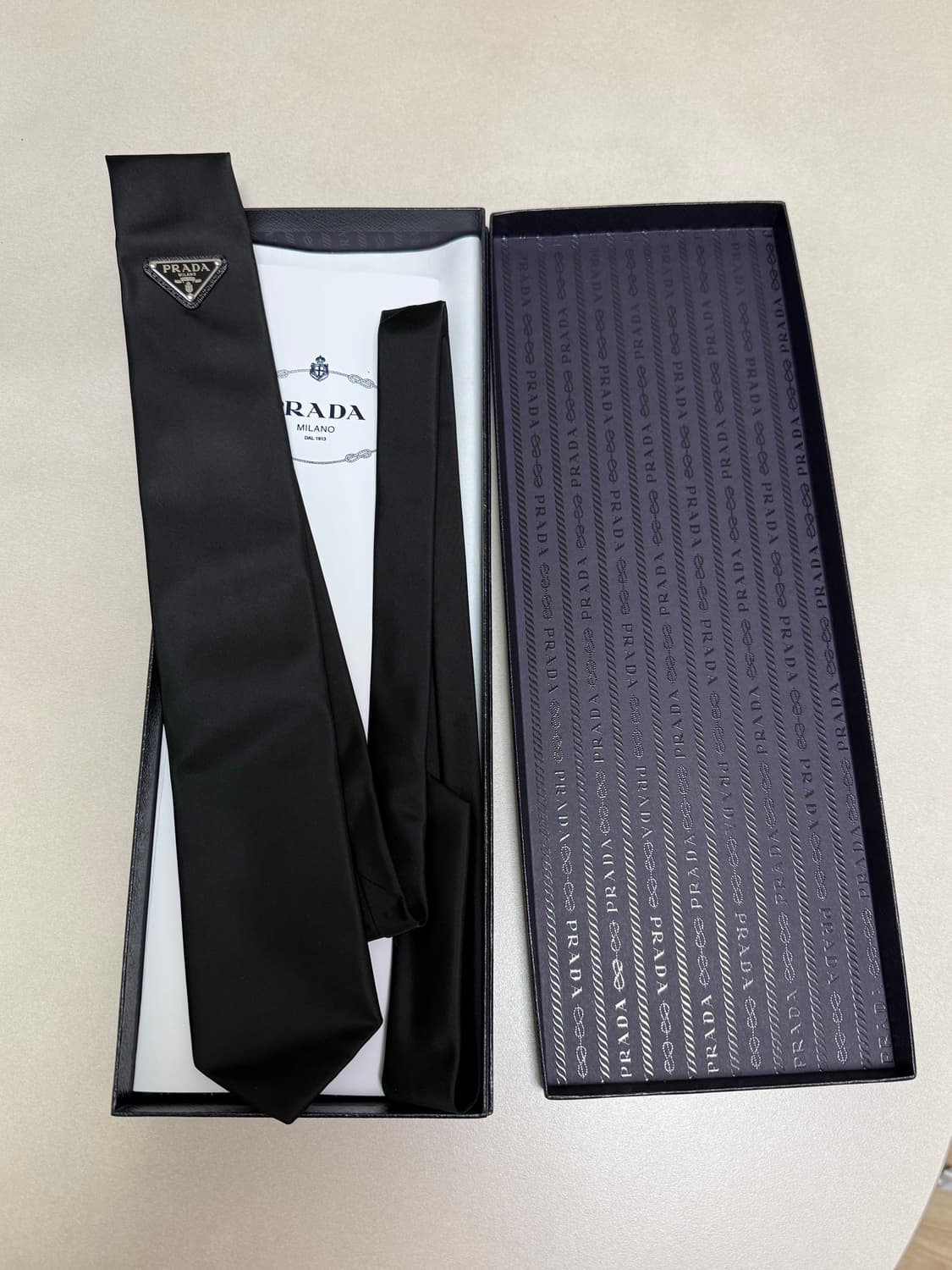 프라다 리아일론 개버딘 타이 블랙 상품이미지1