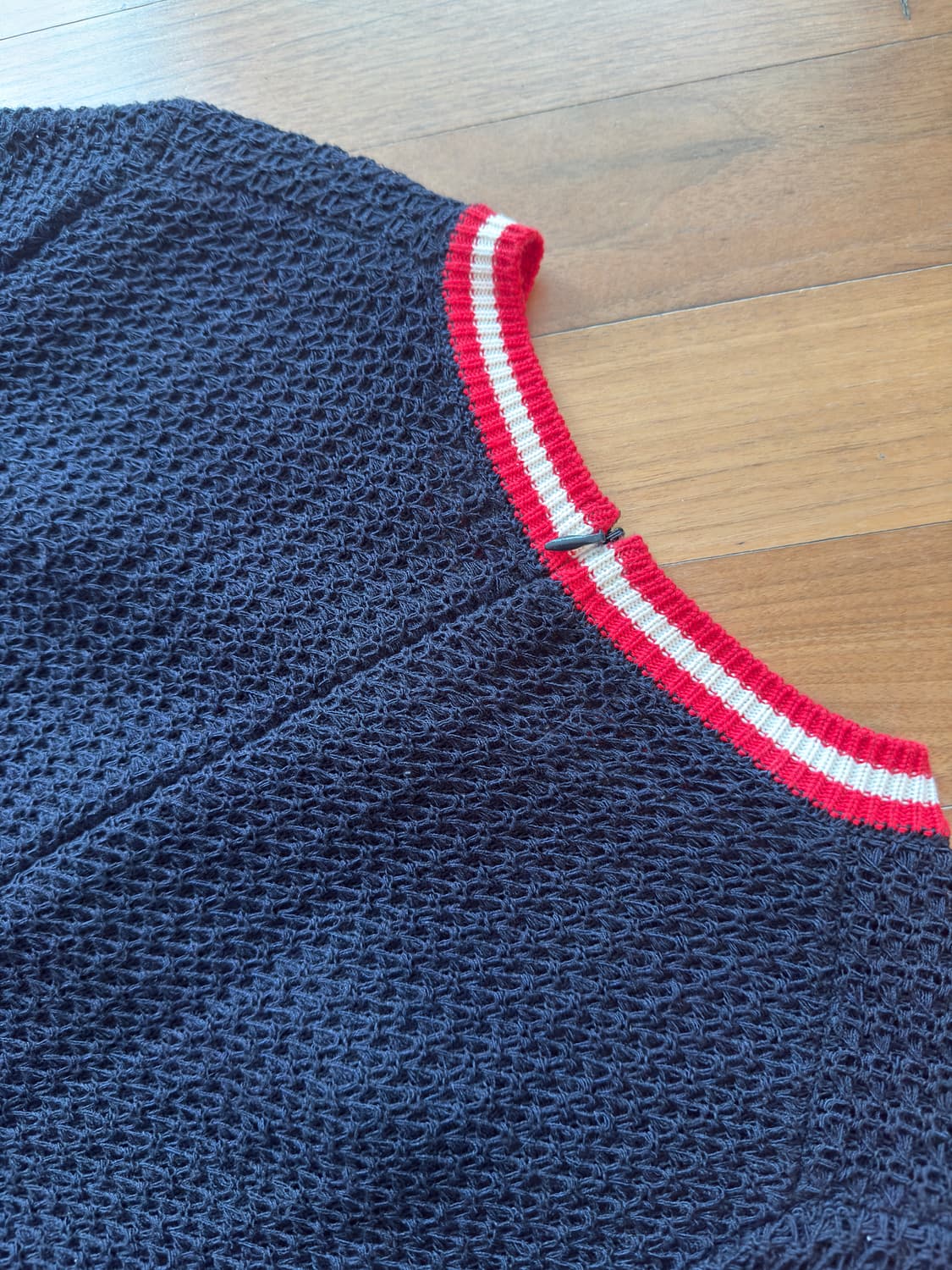 시슬리 진주버튼 배색 반팔 니트 원피스 네이비 상품이미지3