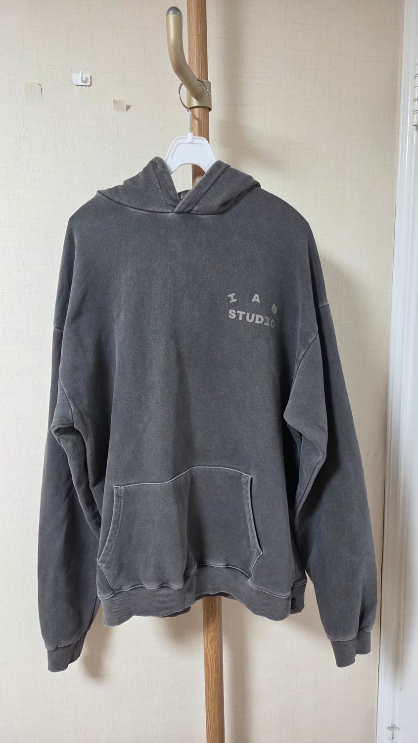 아이앱 스튜디오 피그먼트 후드티 상품이미지1