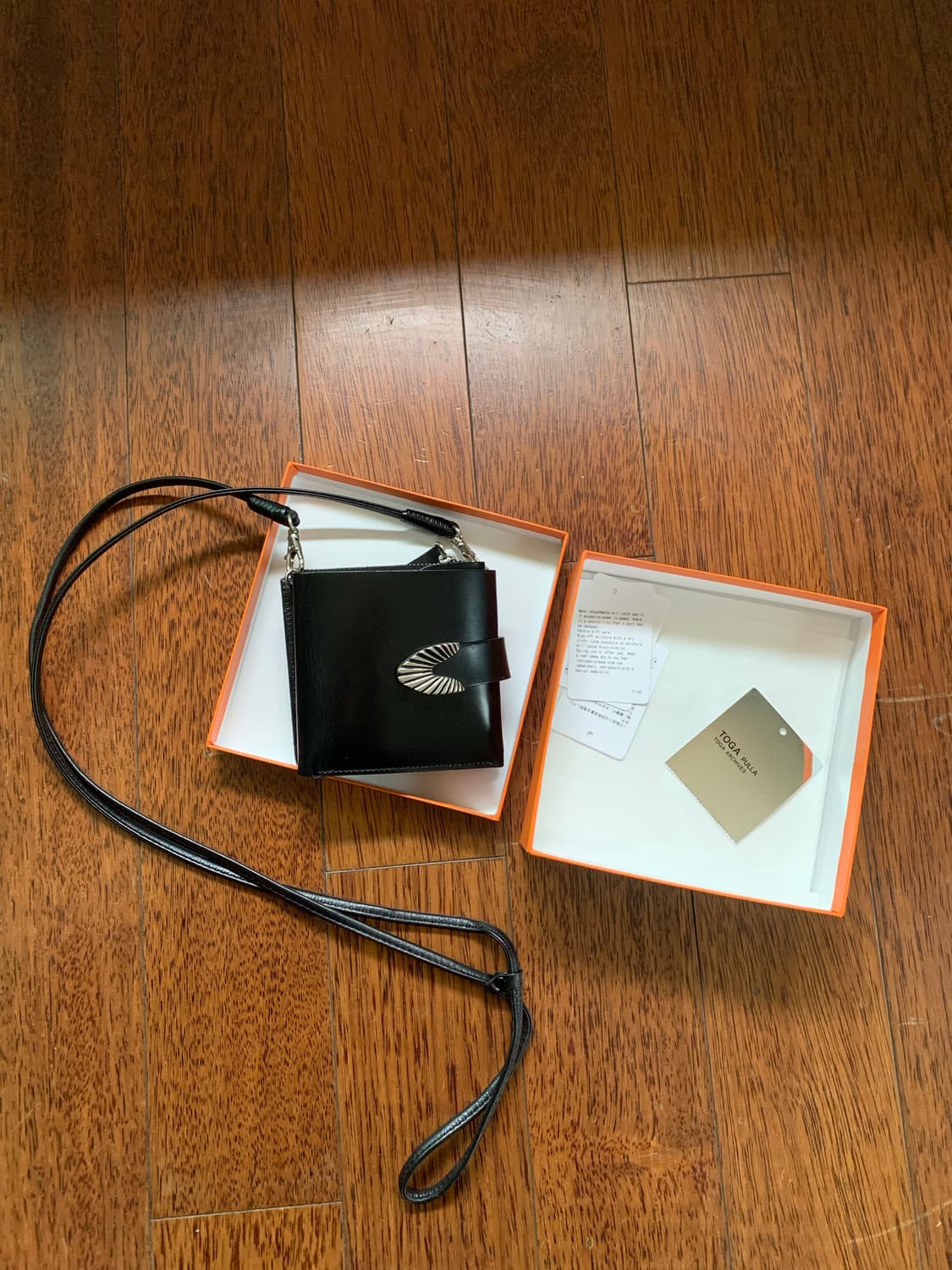Toga 토가 지갑 크로스 지갑 미니백 상품이미지1