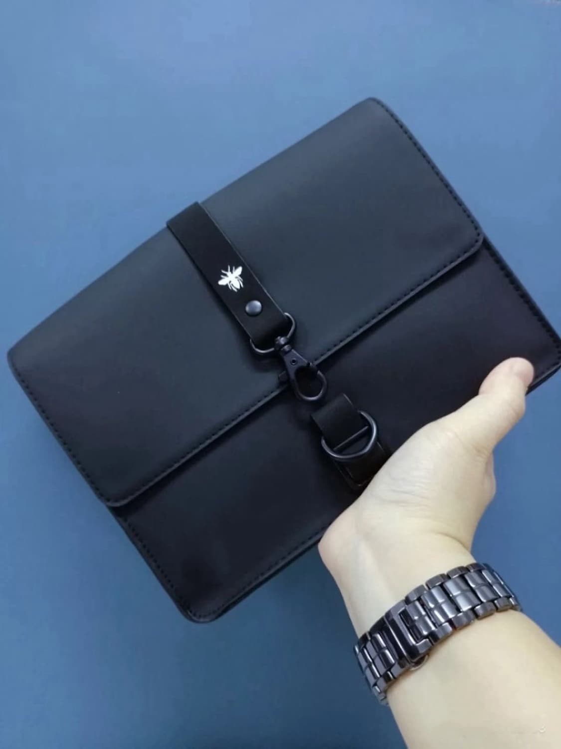 26신상 디올옴므 소바쥬 멀티 클러치, 세컨드 백 디올뷰티 상품이미지4