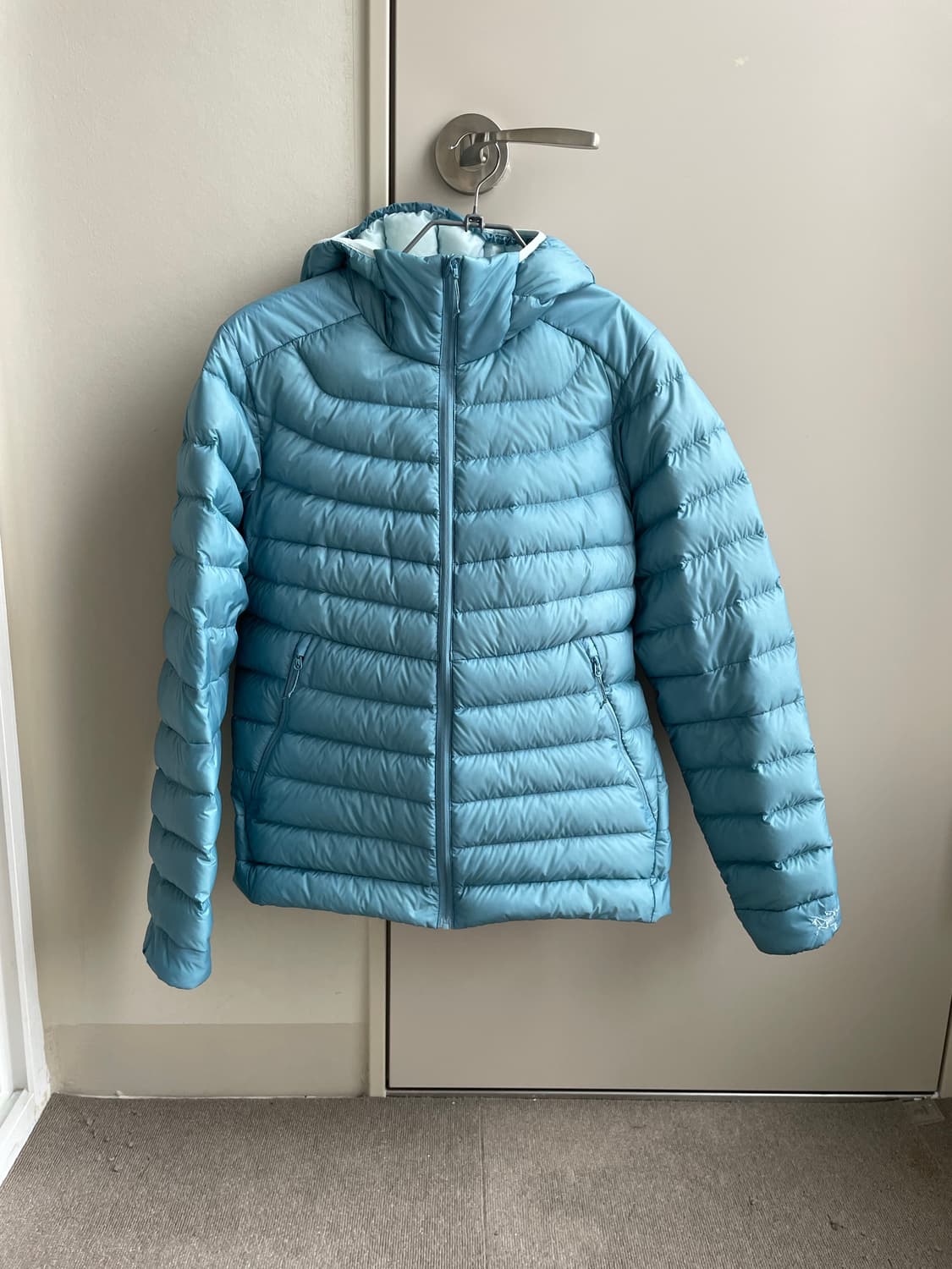 아크테릭스 세륨 후디패딩 우먼 M 상품이미지2