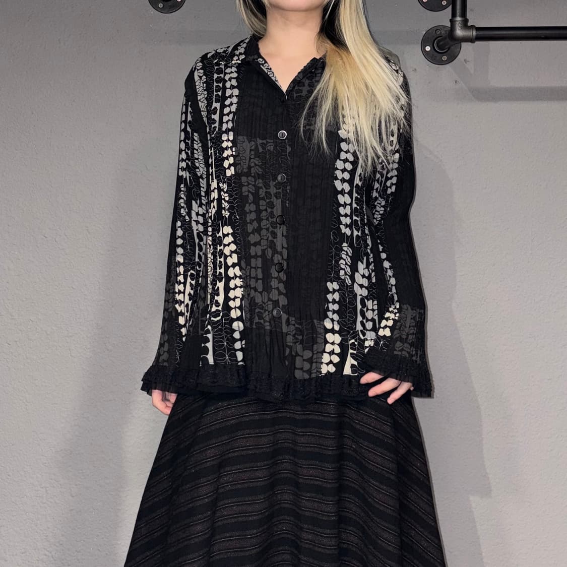 빈티지 나뭇잎 플리츠 셔츠 상품이미지1