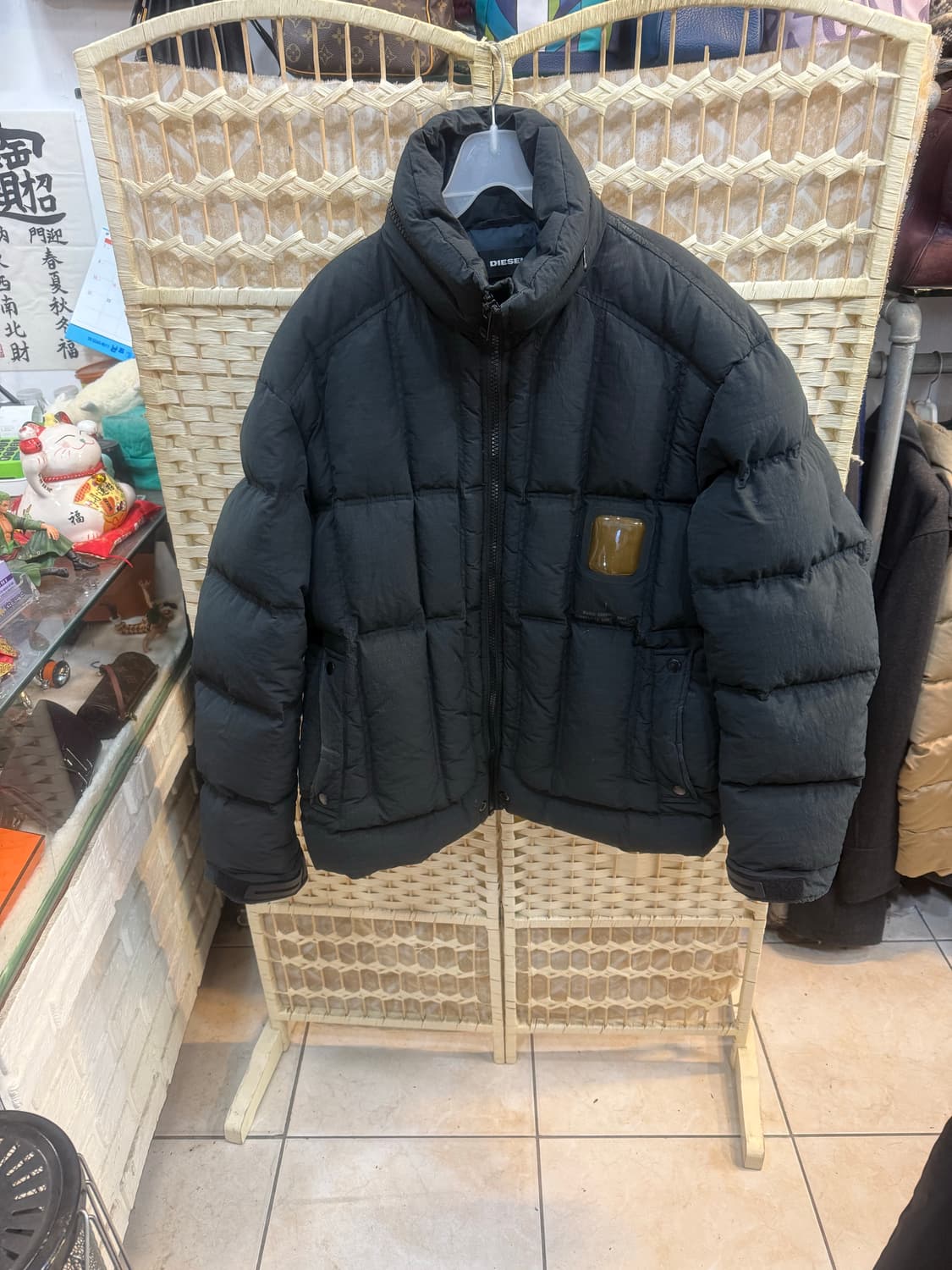 100 정품 디젤 피그먼트테커니클 푸퍼 패딩 팝니다 상품이미지1