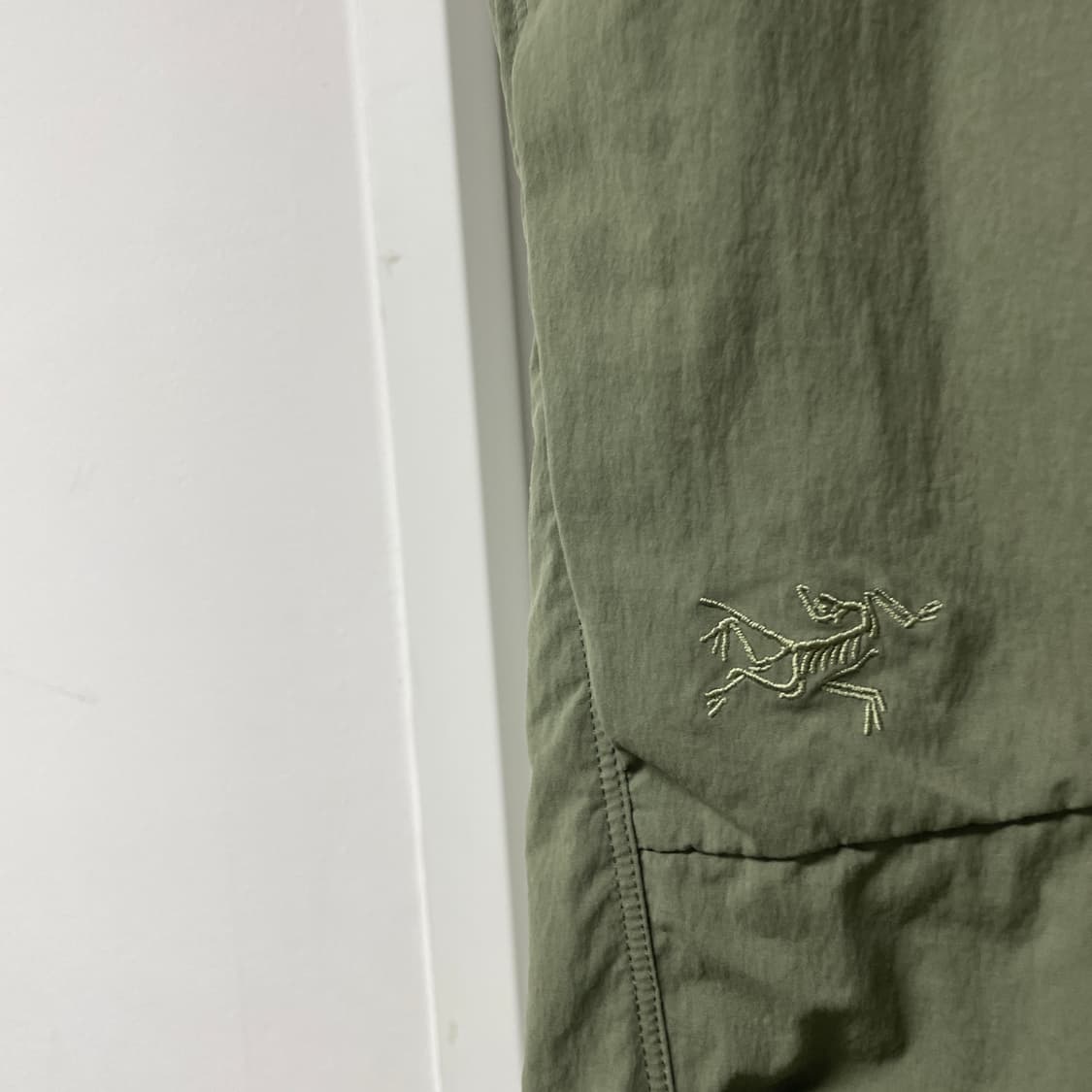 아크테릭스 카키 팬츠 32 상품이미지4