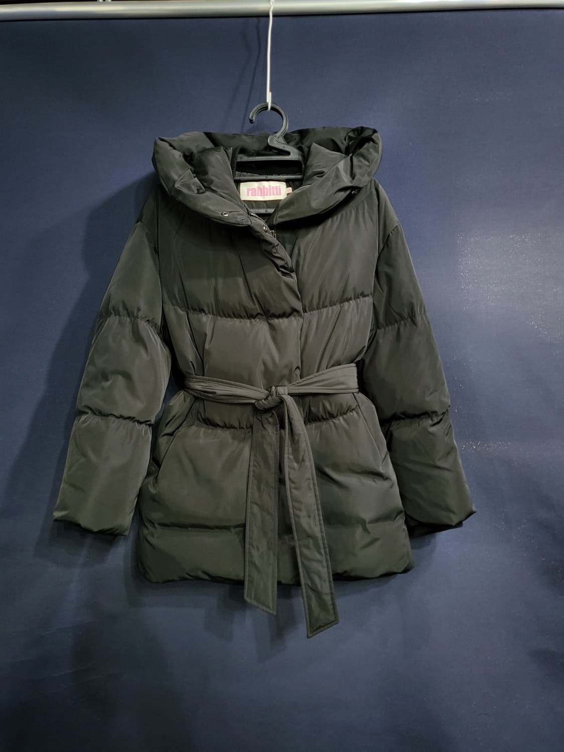 래비티 구스다운 벨트 패딩 상품이미지1