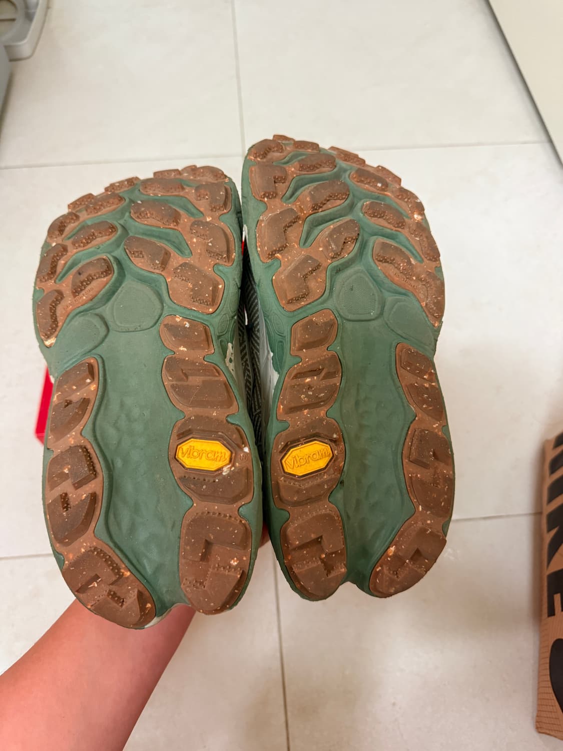 뉴발란스 프레쉬폼 모어트레일 270 상품이미지5