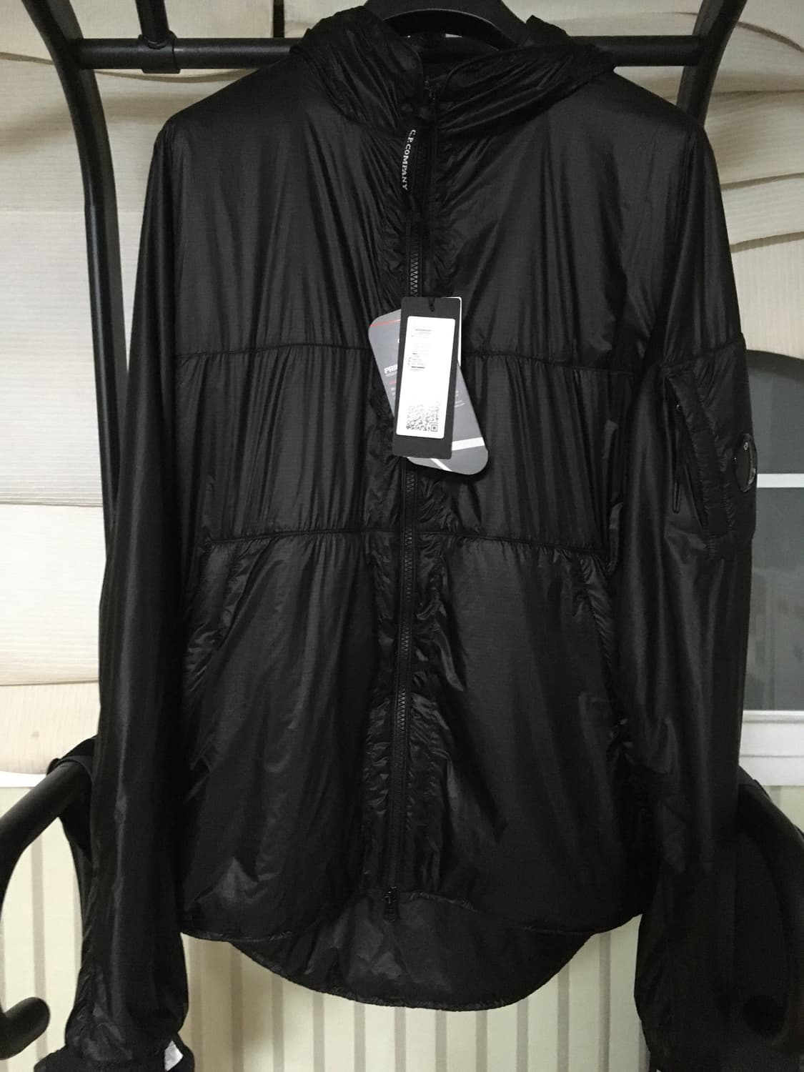 CP컴퍼니 나다쉘 후디드 자켓 블랙 판매합니다 상품이미지3