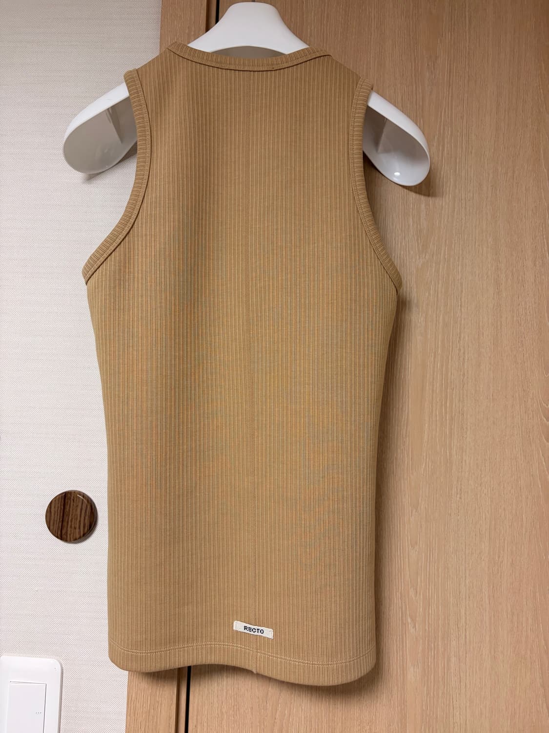 렉토 24FW 자카드 탱크탑 슬리브리스 나시 베이지 상품이미지2
