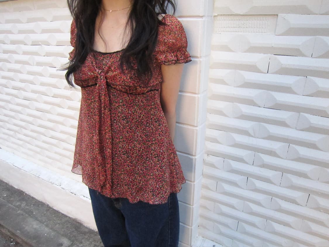 빈티지 블라우스 퍼프 슬리브 플라워 패턴 리본 타이 스트랩 디테일 오렌지 상품이미지1