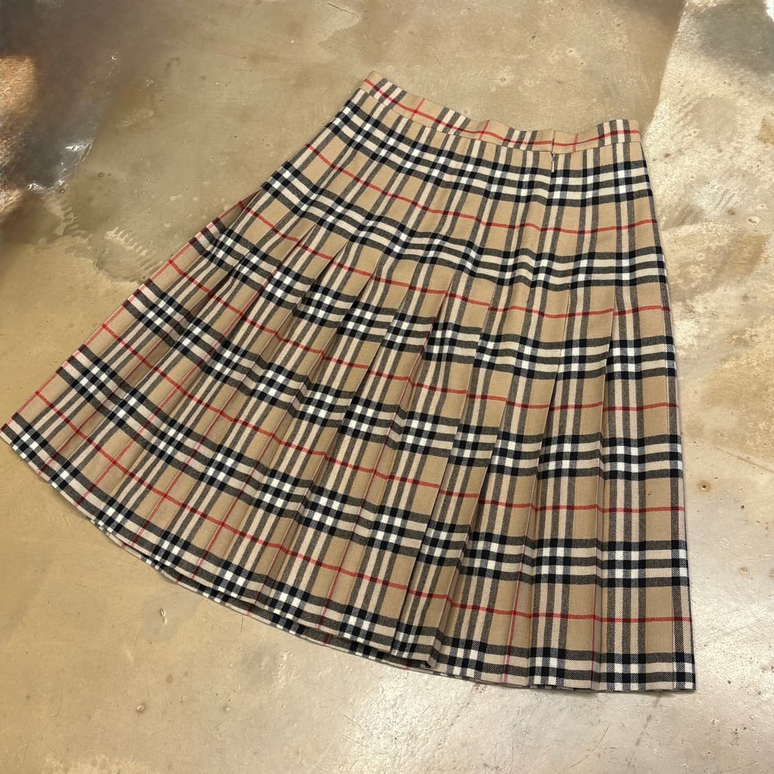 버버리 노바체크 울 미디 스커트 상품이미지1