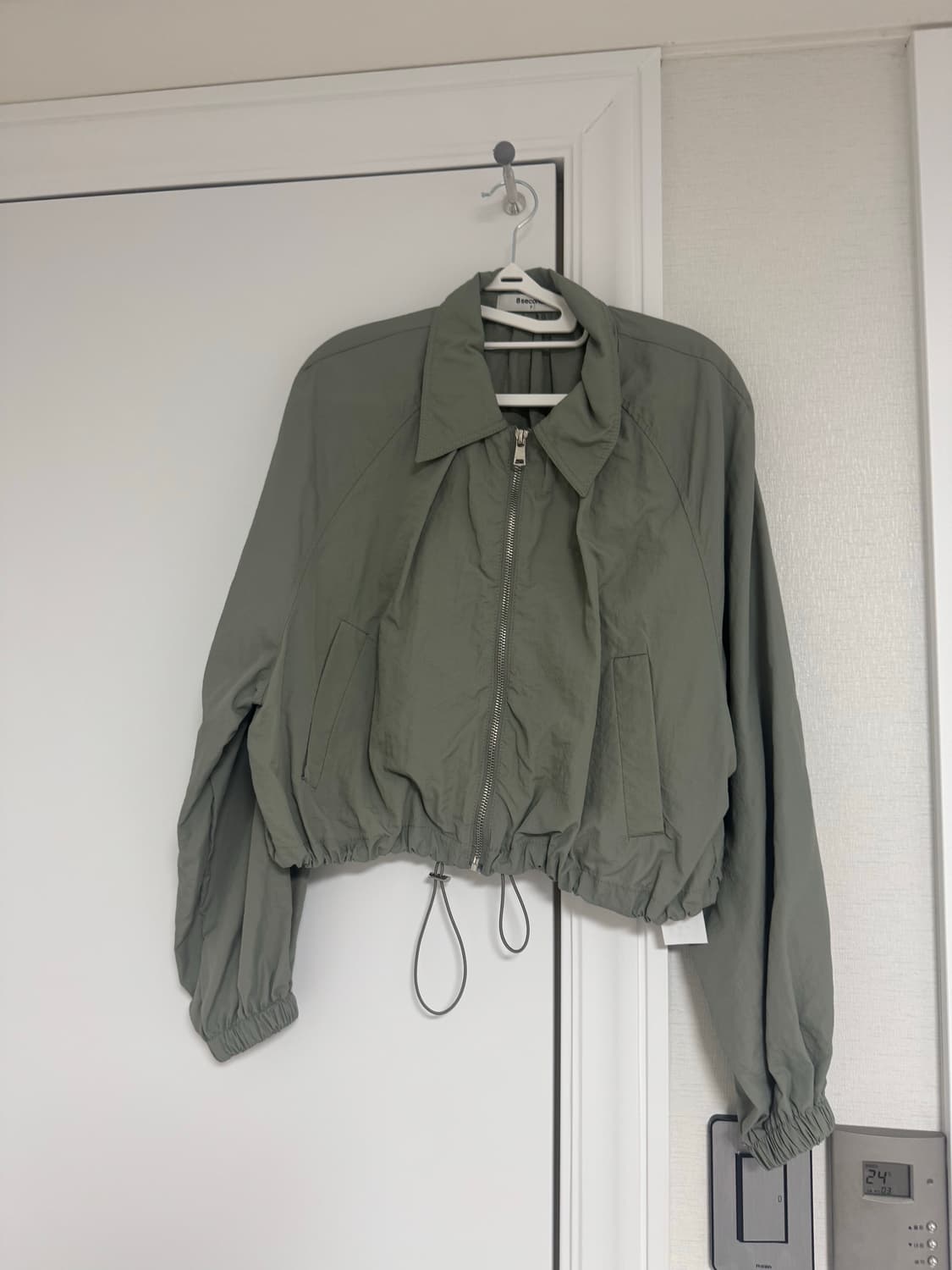 에잇세컨즈 바람막이 상품이미지1