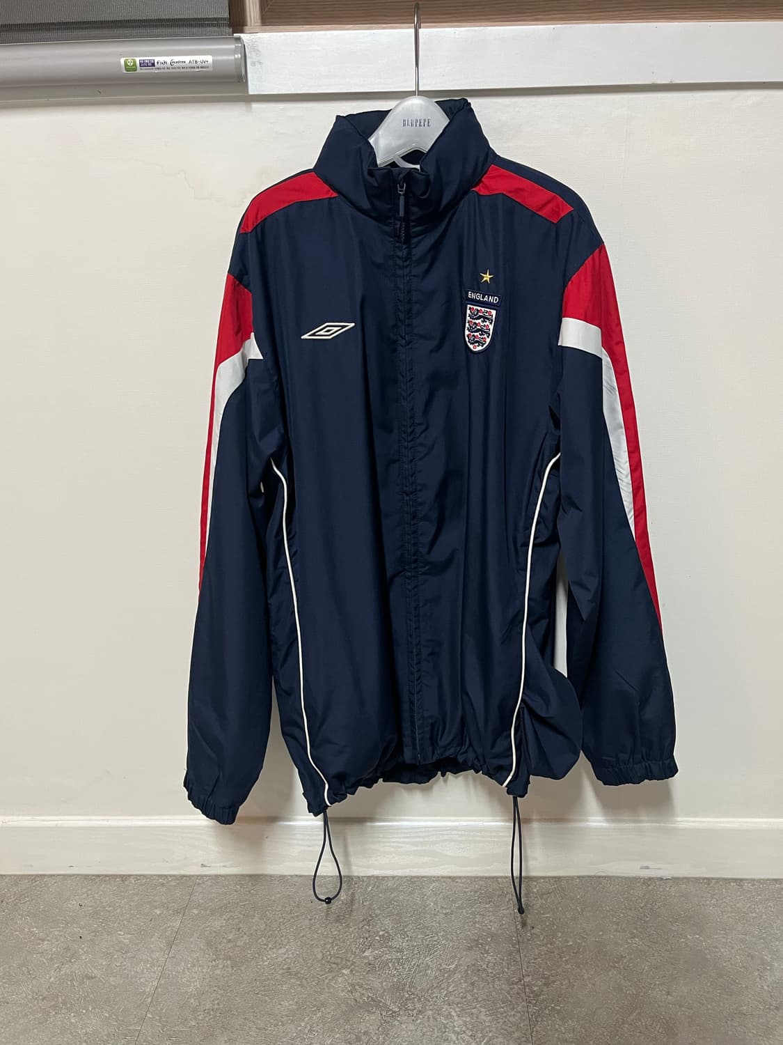 엄브로 잉글랜드 바람막이 상품이미지1