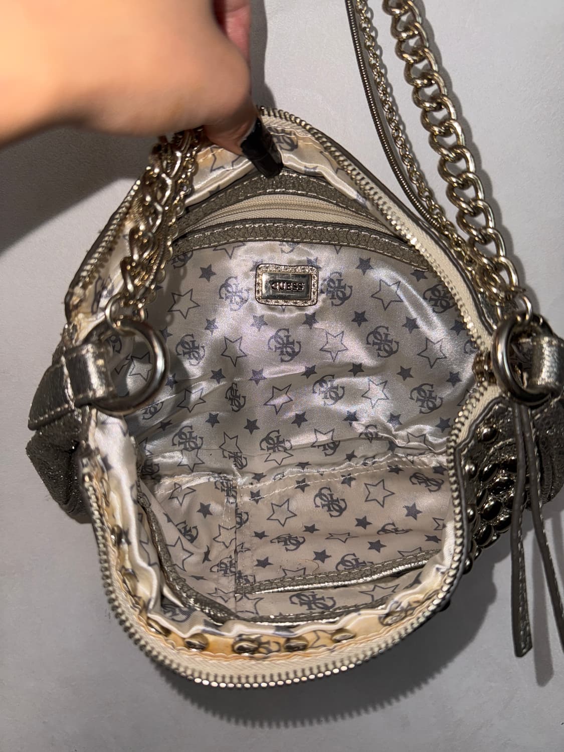 Guess silver stud triple chain 숄더백  상품이미지6