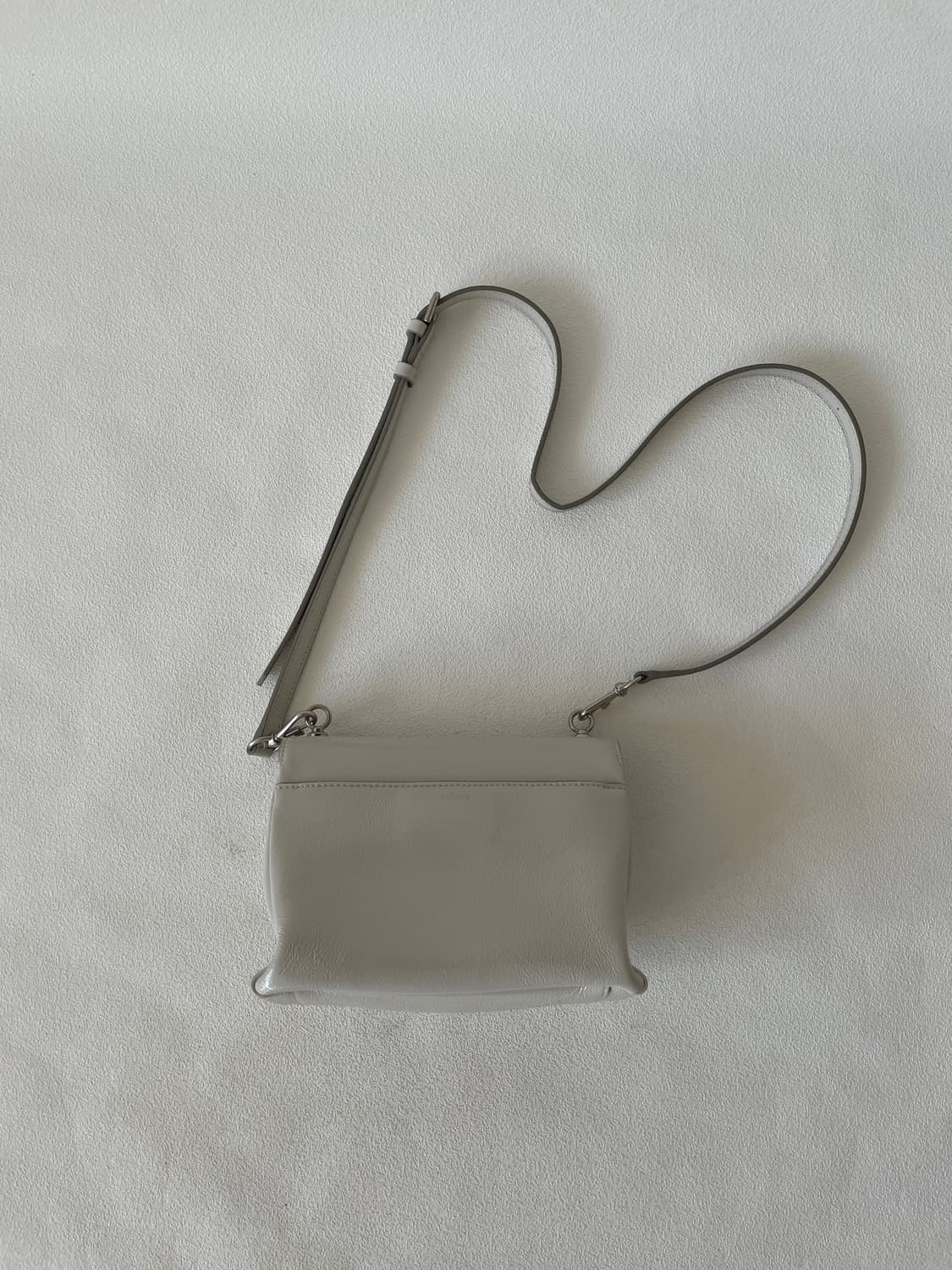 분크(Vunque) 레더 크로스백 상품이미지5