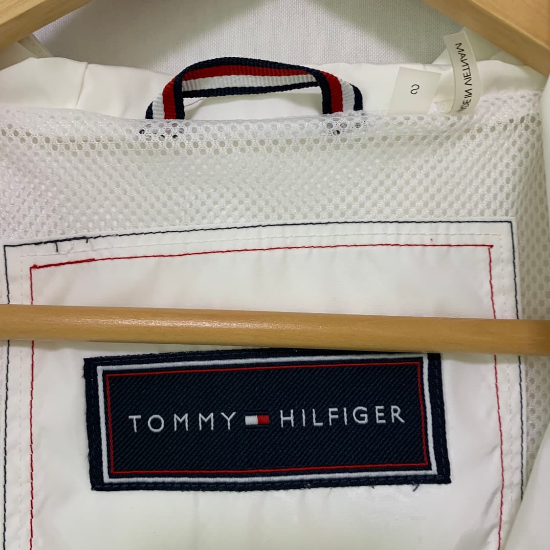 타미힐피거 셔링 화이트 바람막이 후드 자켓 빈티지 고프코어 상품이미지7
