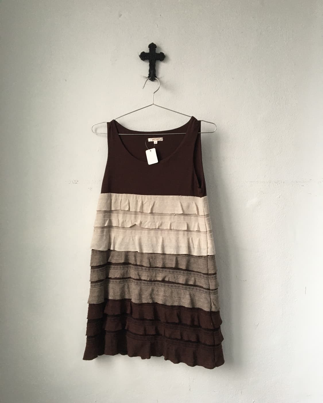 Frill layer point sleeveless 상품이미지2