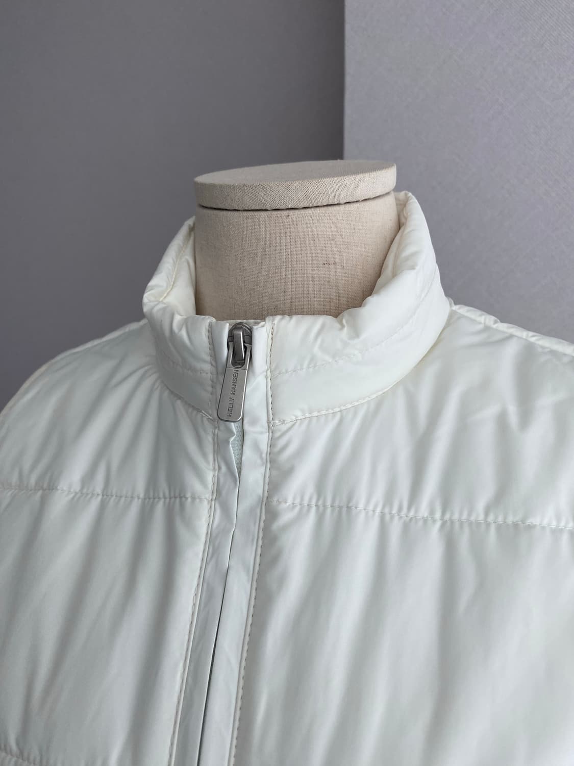 HELLY HANSEN 헬리한센 경량패딩 베스트(XS) 상품이미지3