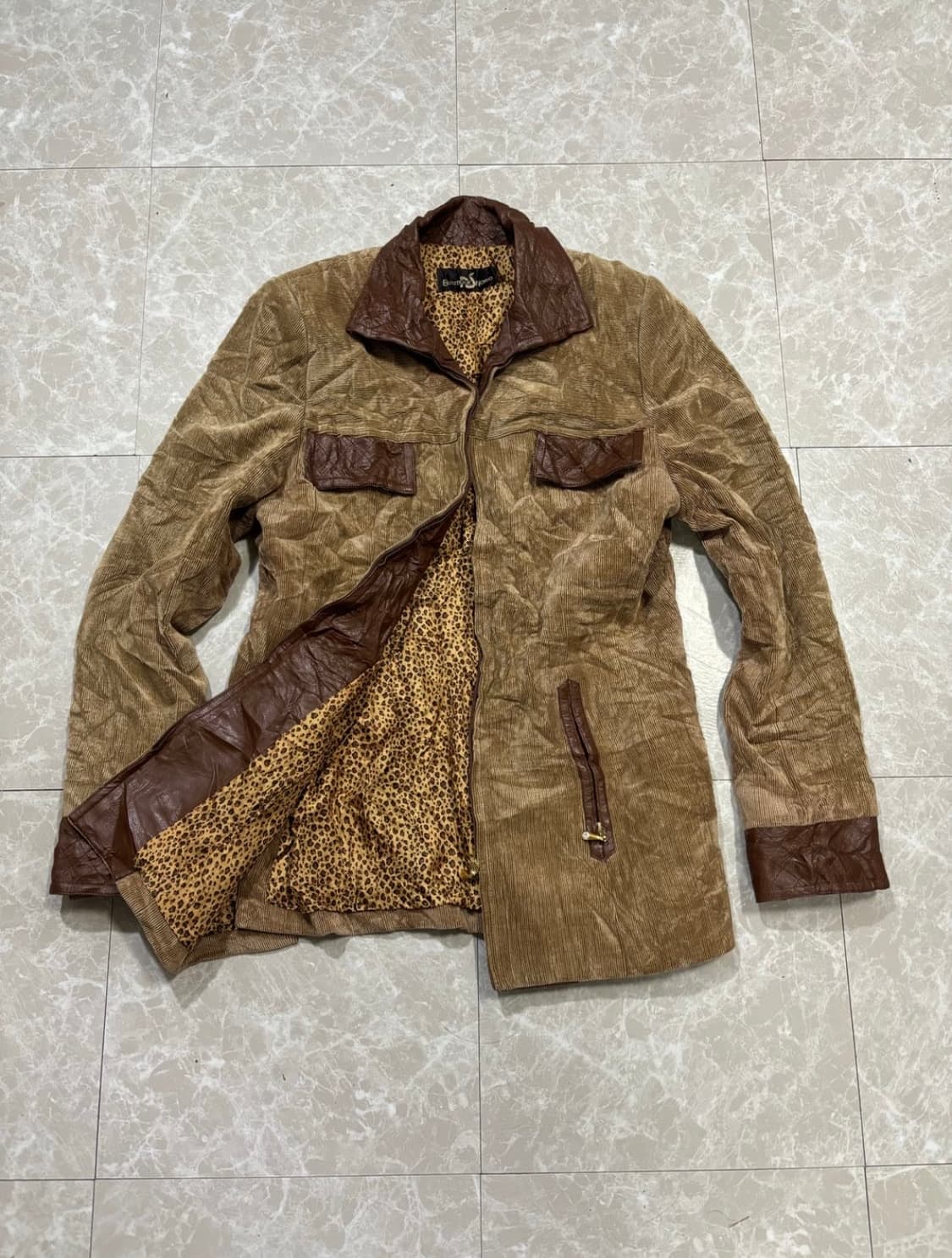 Leopard Detail Suede Jacket 상품이미지1