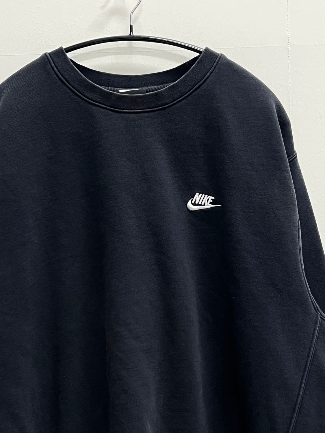 나이키 퓨추라 맨투맨 블랙 상품이미지3