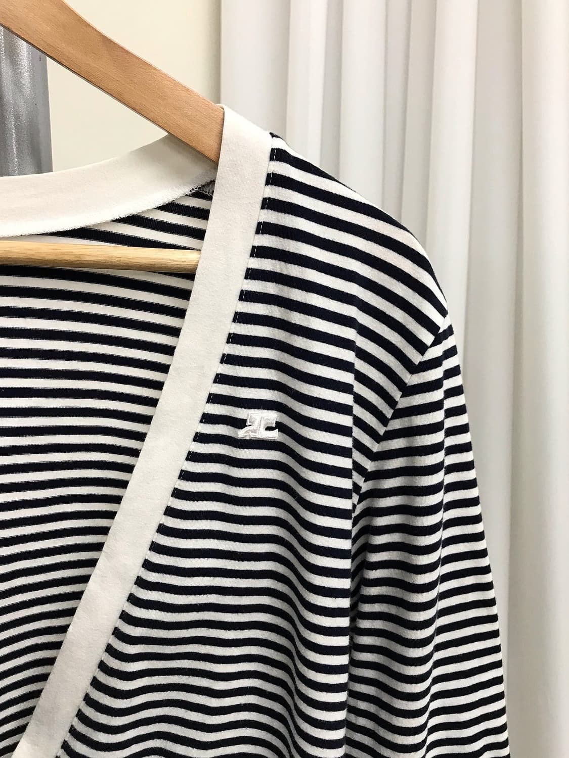 꾸레쥬 로고 단가라 크롭 가디건 상품이미지7