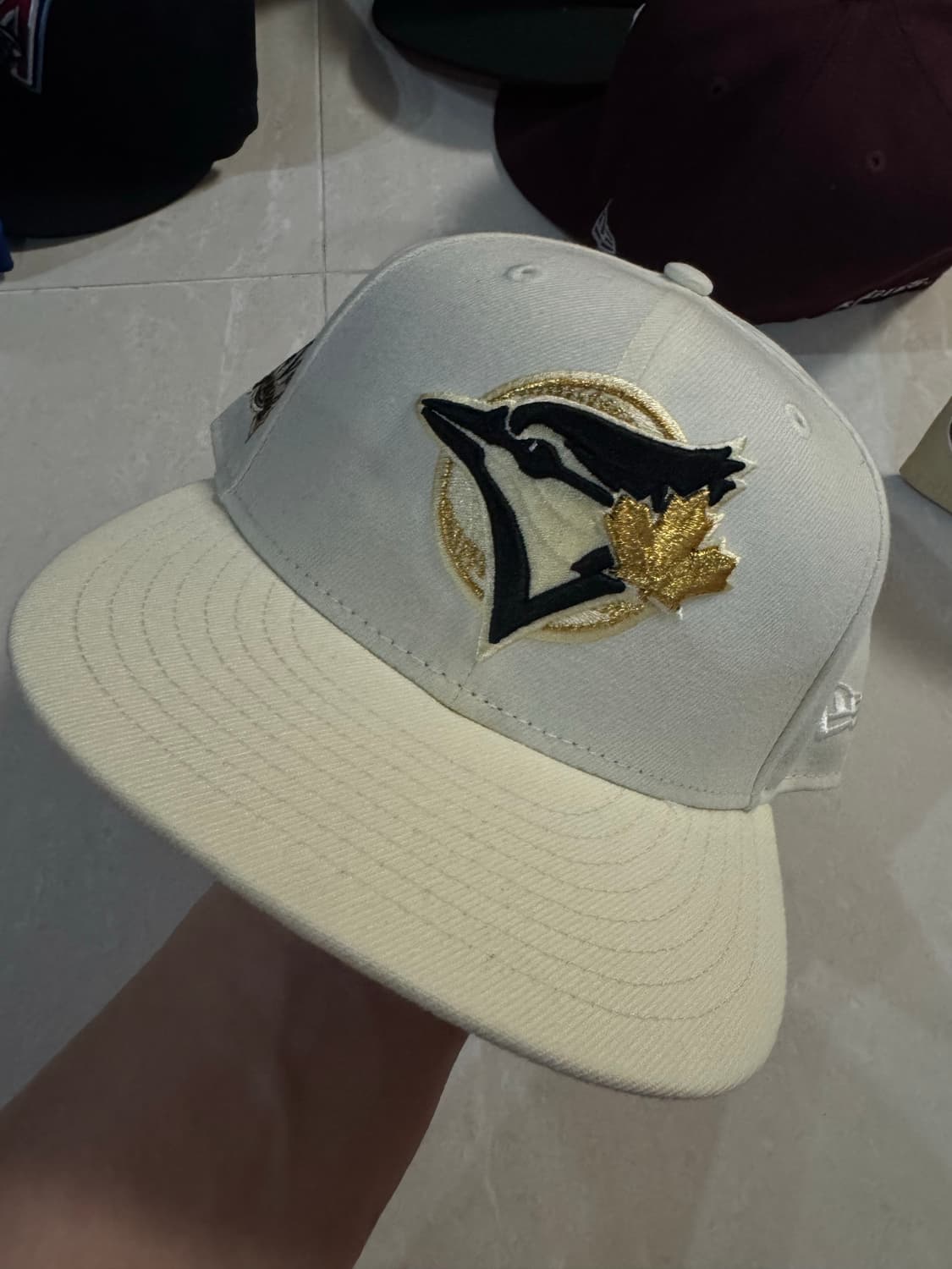 뉴에라 토론토 블루제이스 핏 5/8 캡 미시착 처분  상품이미지1