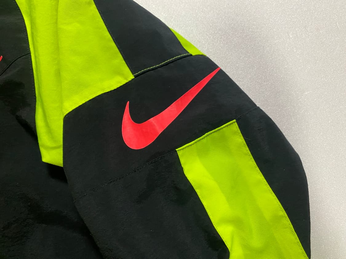 Nike mercurial 후드바람막이 여성용 M 상품이미지3