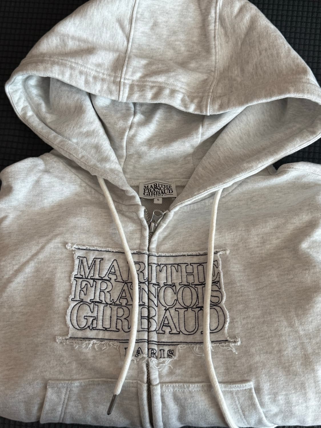 마리떼 프랑소와 저버 클래식 로고 크롭 후드집업 상품이미지2