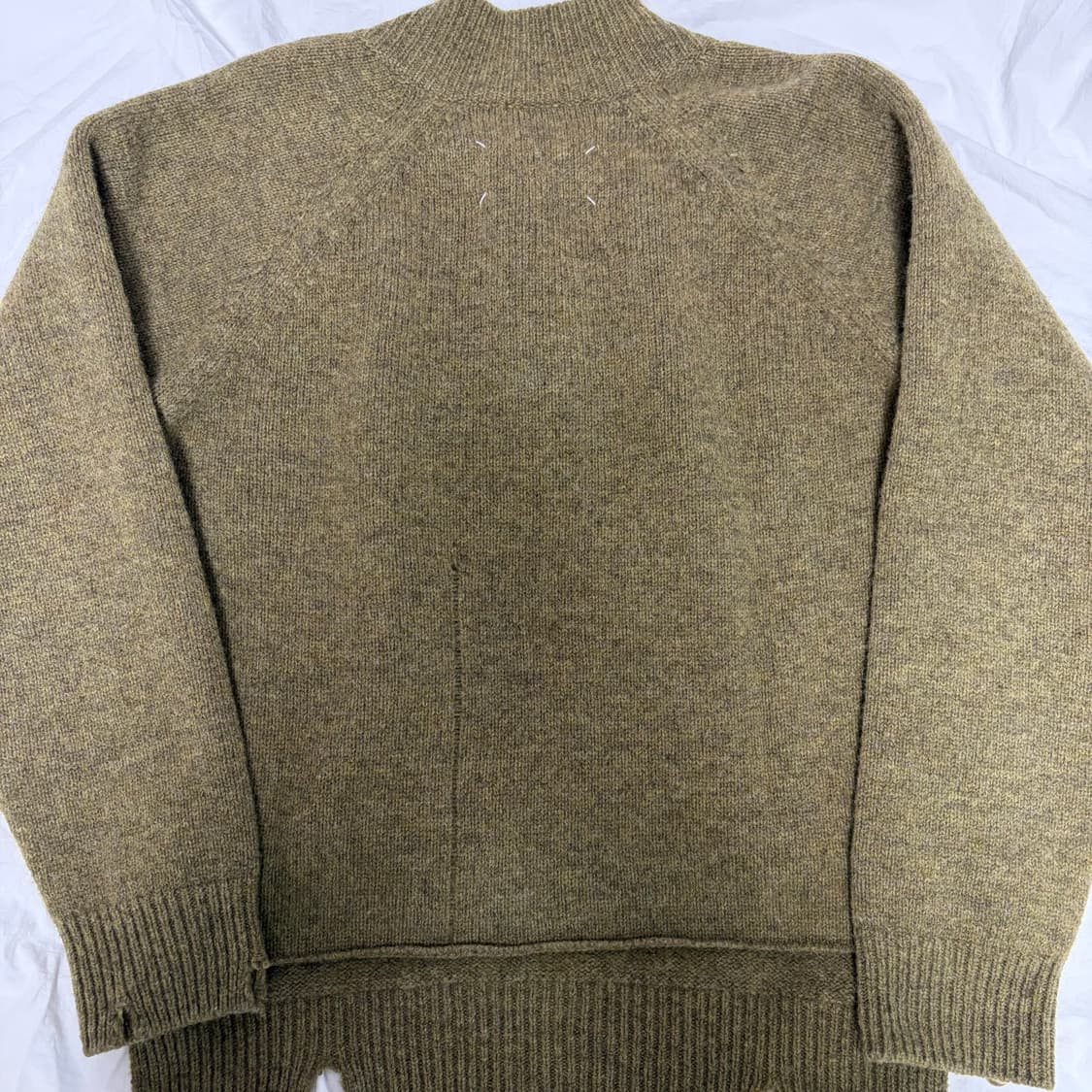 마르지엘라 디스트로이드 브이넥 스웨터 상품이미지3