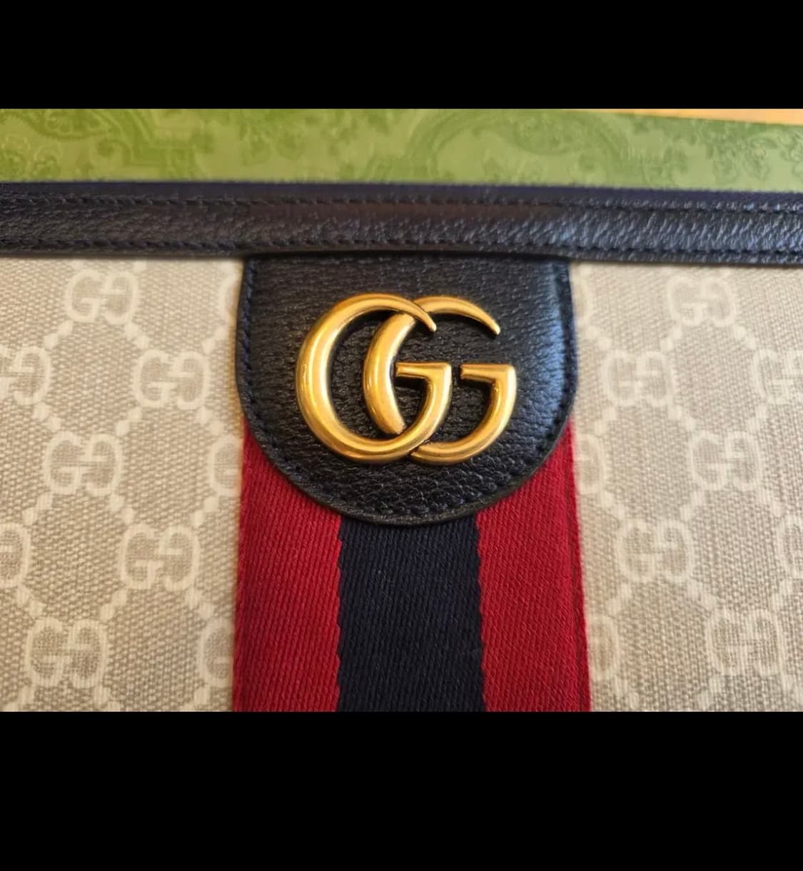 구찌 오피디아 GG 수프림 클러치 상품이미지3