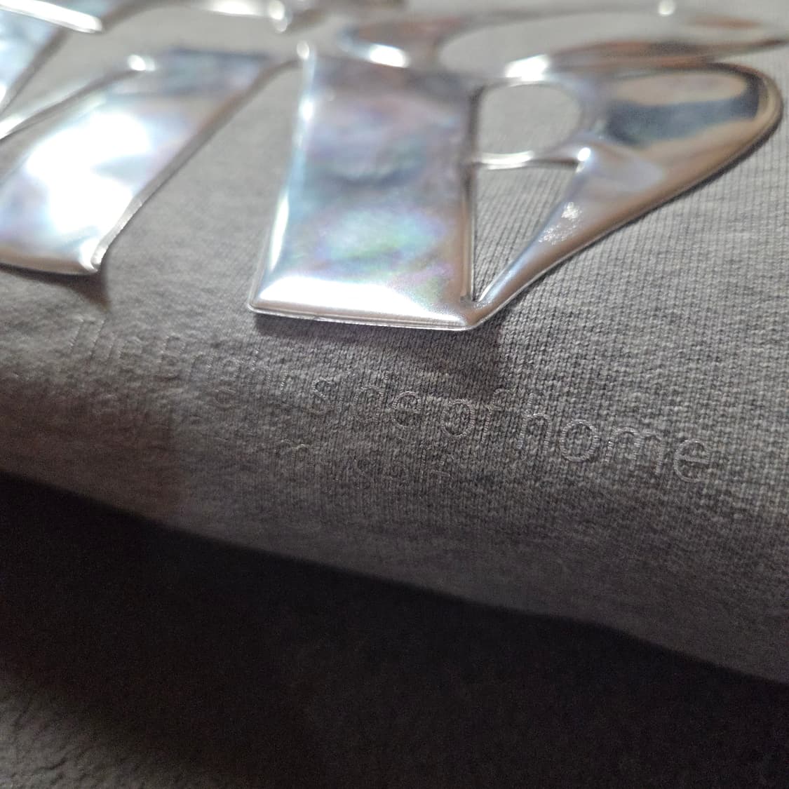 메종스페셜 폼 퍼프 풀오버 맨투맨 상품이미지3