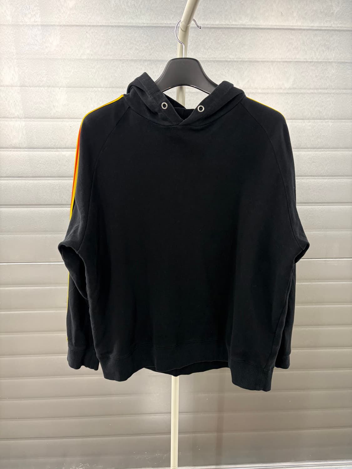 오니츠카타이거 블랙 후드티 L 상품이미지2