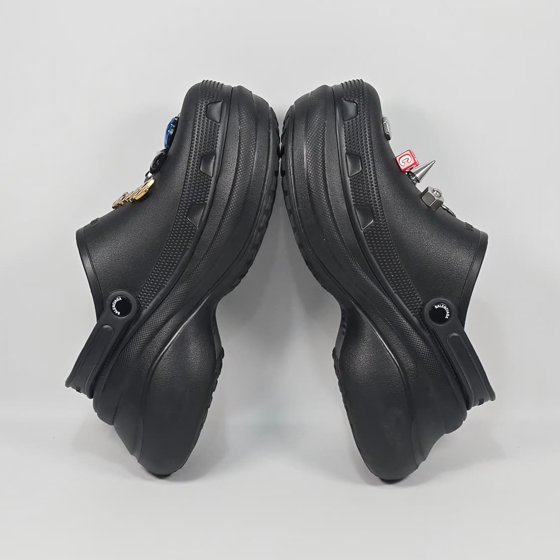 발렌시아가 데코레이티브 참 슬립온 크록스 샌들 ( 260 ) 상품이미지5